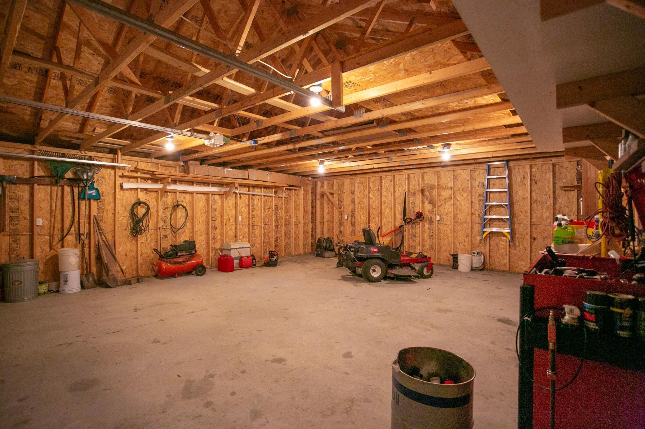 1999 single family home for sale at 10547 Vermeil Drive NE in Deer River, MN — 2 bed, 1 bath (photo 29 of 38)