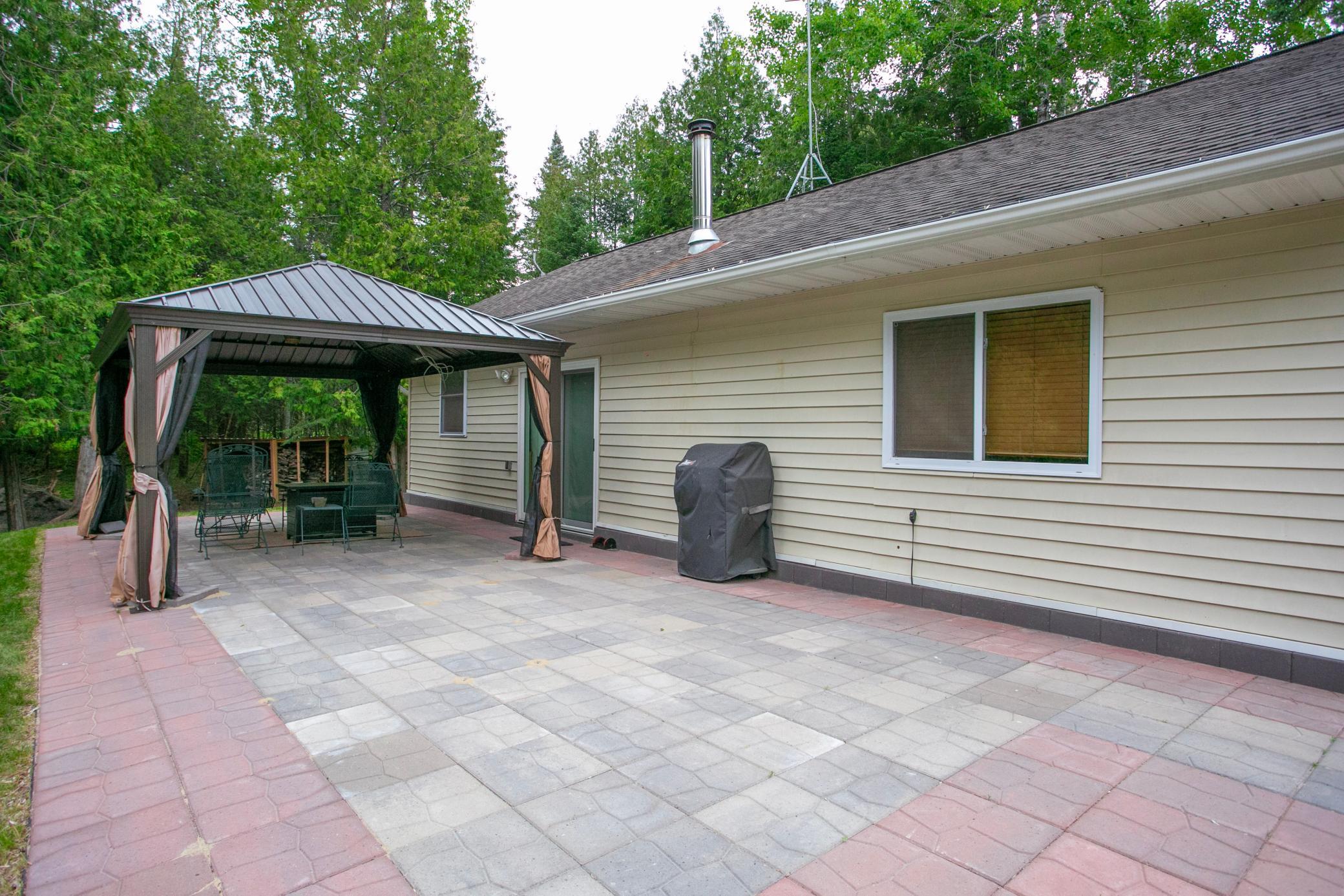 1999 single family home for sale at 10547 Vermeil Drive NE in Deer River, MN — 2 bed, 1 bath (photo 5 of 38)