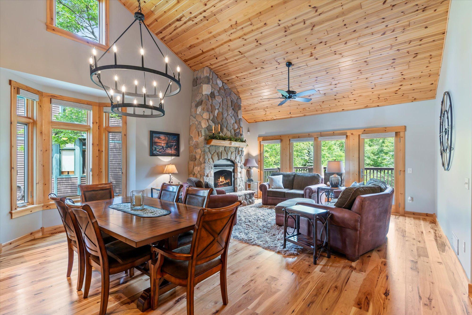 2005 townhouse for sale at 34792 E Shore Lane in Crosslake, MN — 3 bed, 3 bath (photo 13 of 39)