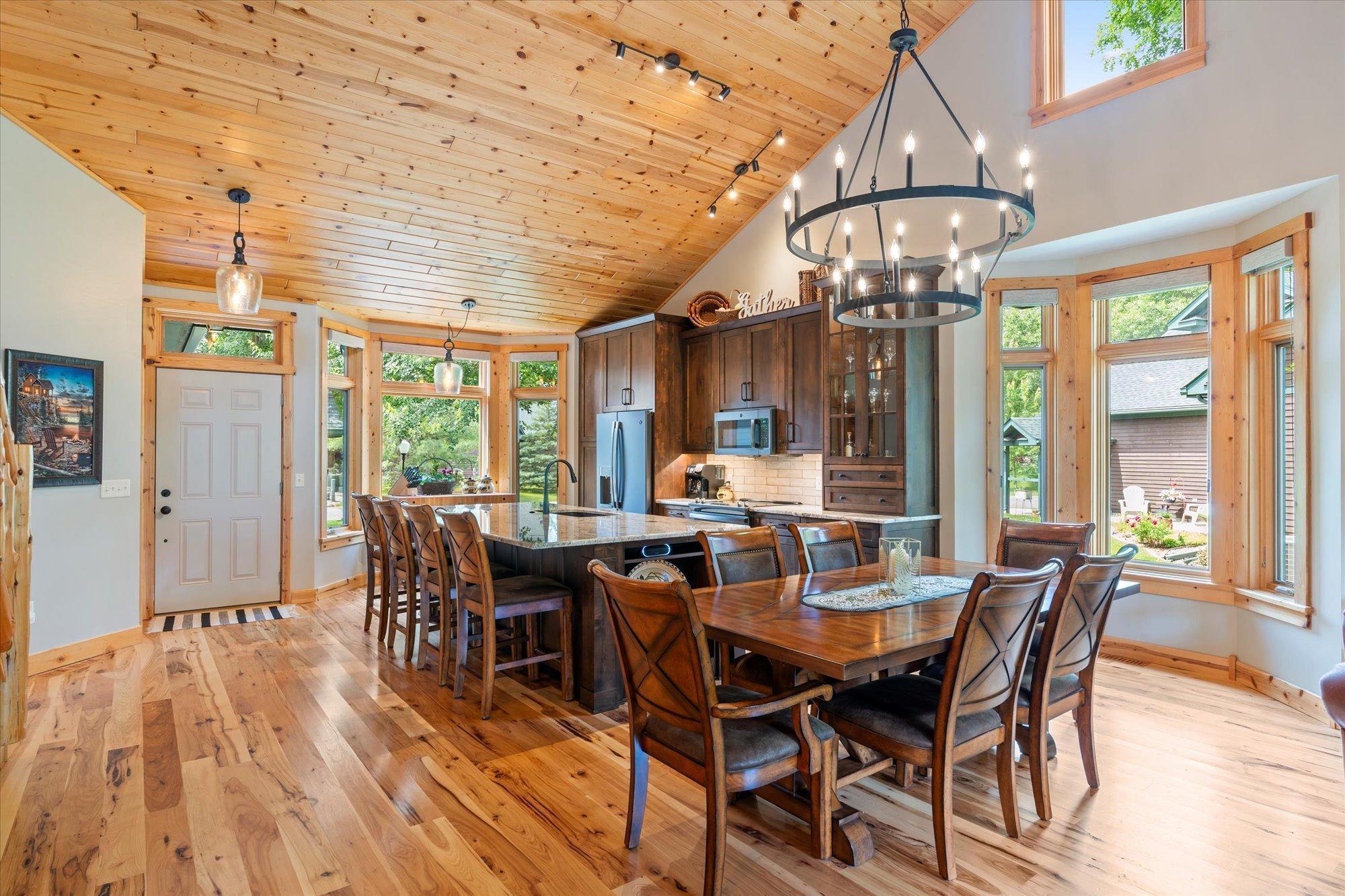2005 townhouse for sale at 34792 E Shore Lane in Crosslake, MN — 3 bed, 3 bath (photo 18 of 39)