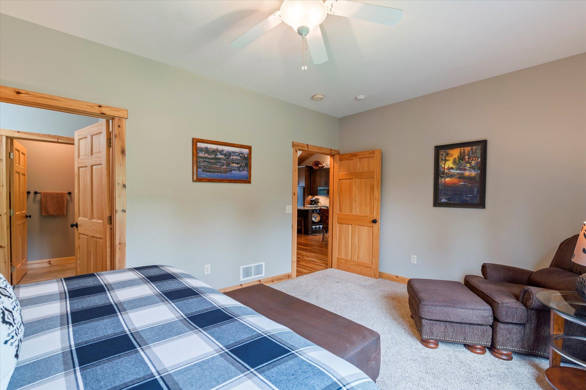 2005 townhouse for sale at 34792 E Shore Lane in Crosslake, MN — 3 bed, 3 bath (photo 20 of 39)