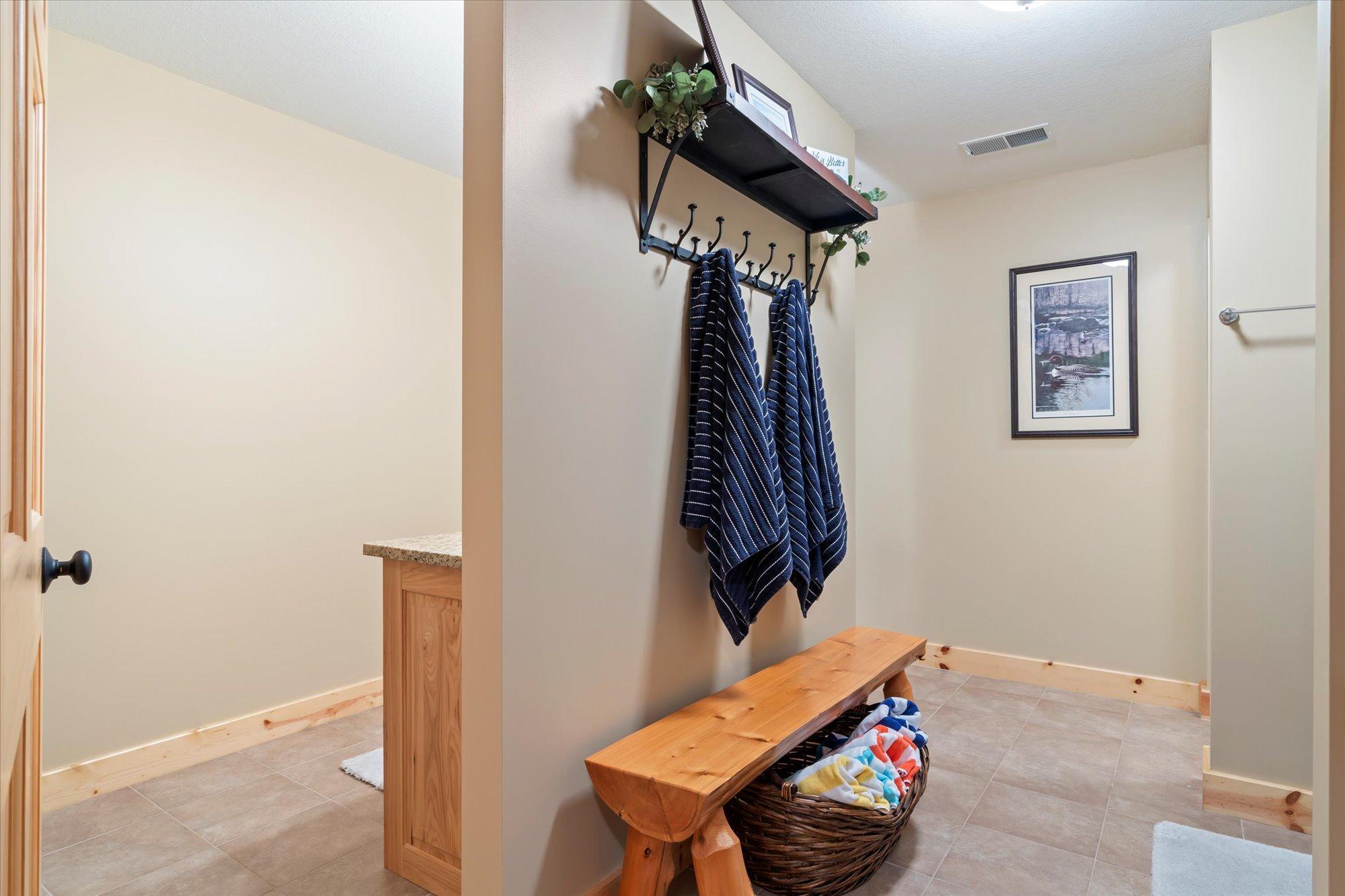 2005 townhouse for sale at 34792 E Shore Lane in Crosslake, MN — 3 bed, 3 bath (photo 27 of 39)