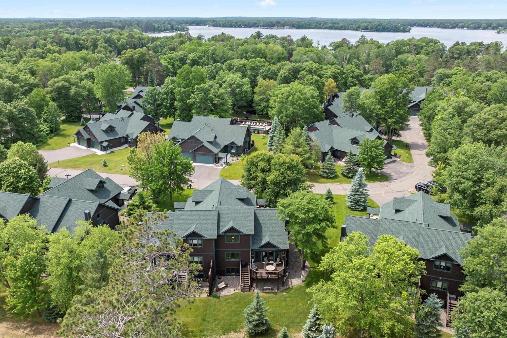 2005 townhouse for sale at 34792 E Shore Lane in Crosslake, MN — 3 bed, 3 bath (photo 5 of 39)