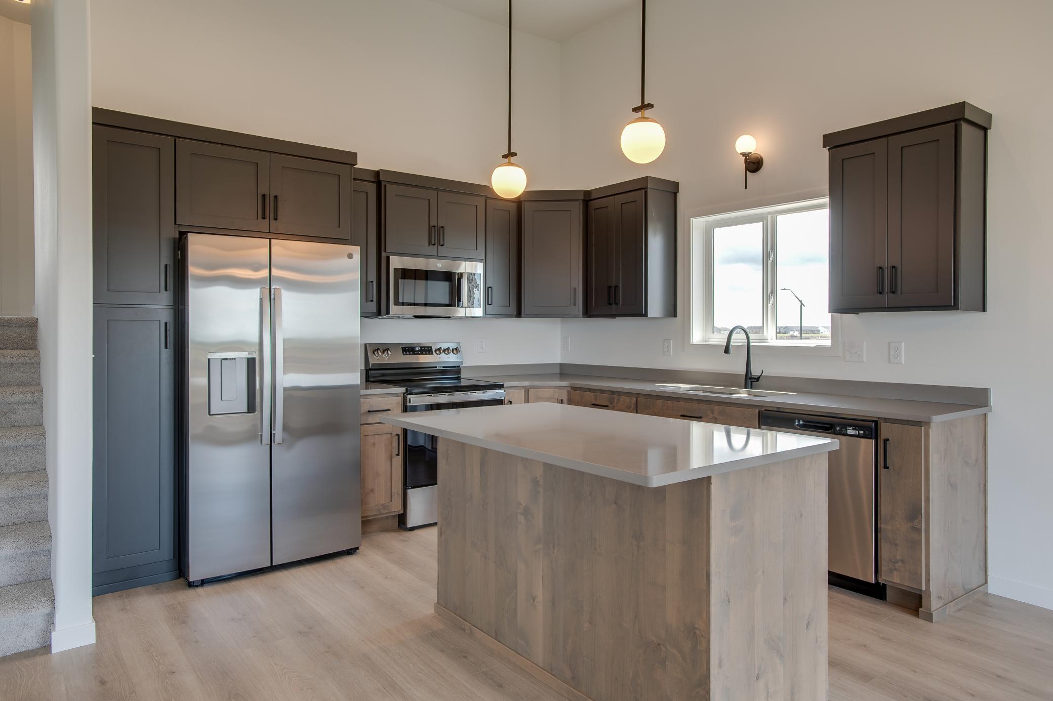 2025 single family home for sale at 6847 Belding Drive S in Fargo, ND — 3 bed, 3 bath (photo 13 of 33)