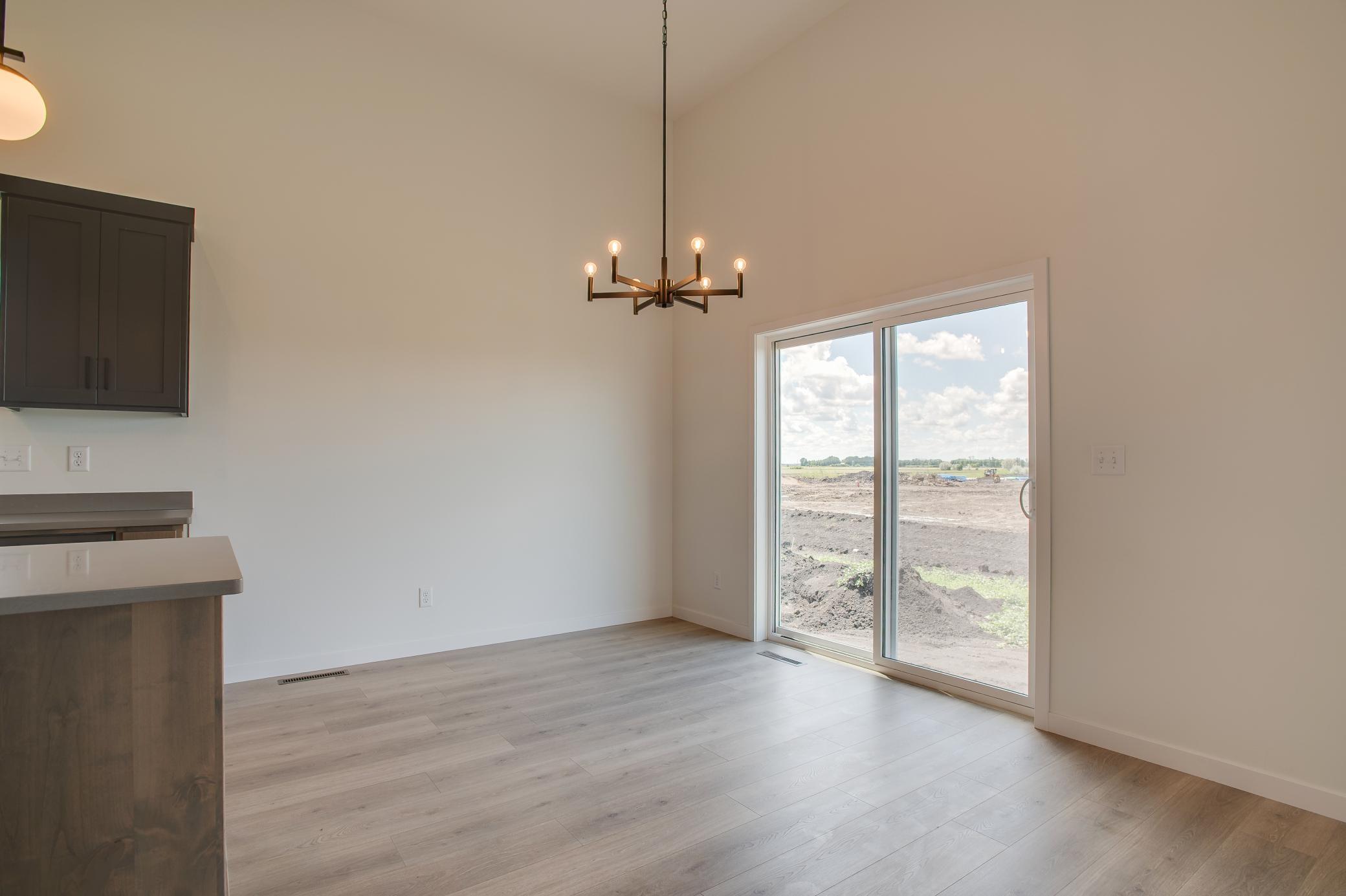 2025 single family home for sale at 6847 Belding Drive S in Fargo, ND — 3 bed, 3 bath (photo 17 of 33)