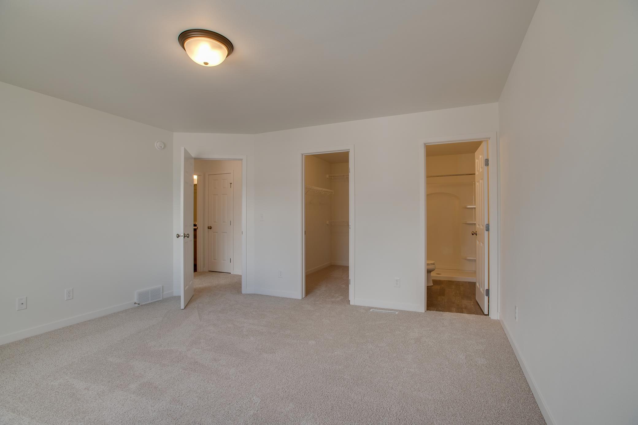 2025 single family home for sale at 6847 Belding Drive S in Fargo, ND — 3 bed, 3 bath (photo 19 of 33)