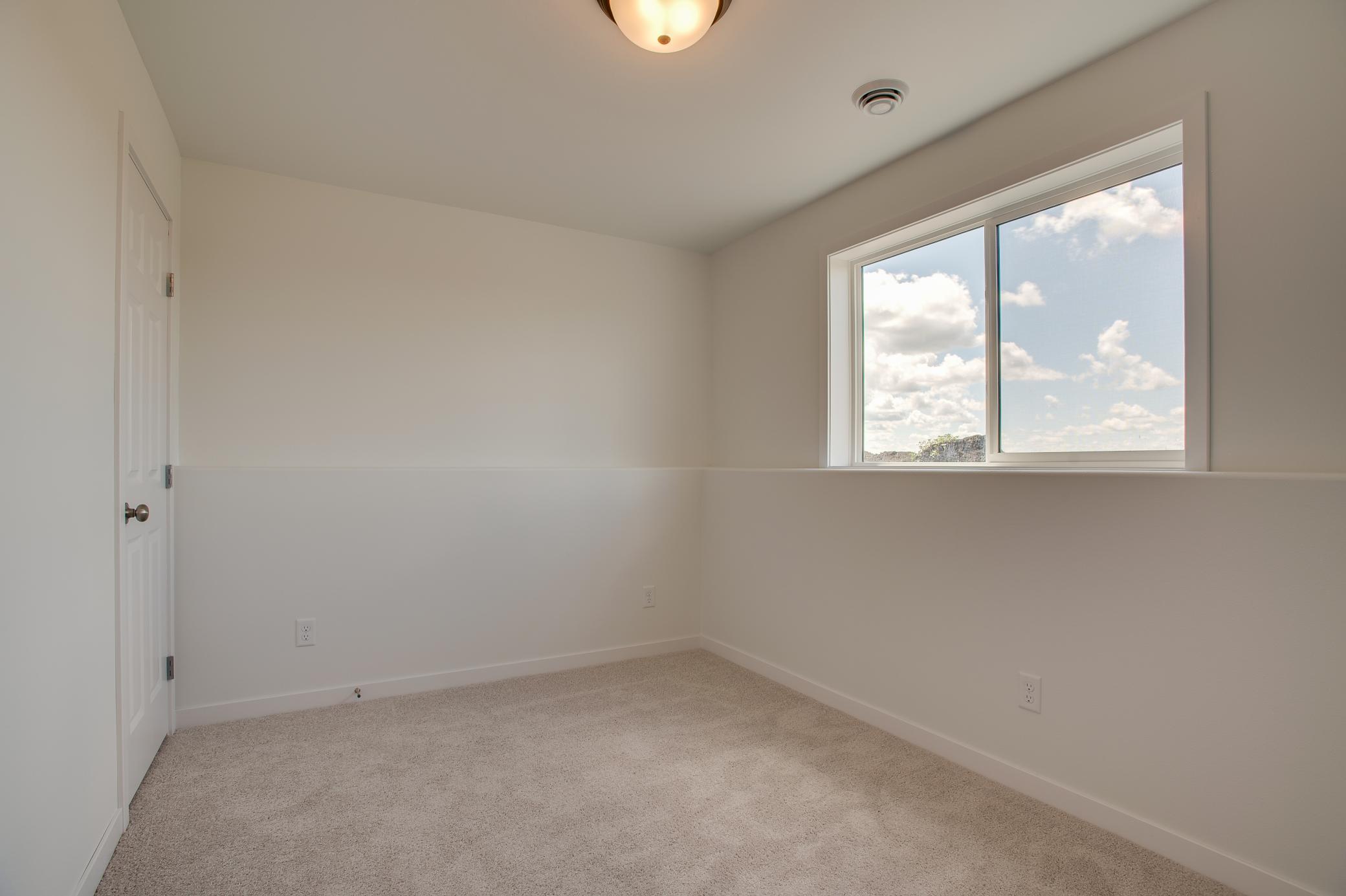 2025 single family home for sale at 6847 Belding Drive S in Fargo, ND — 3 bed, 3 bath (photo 29 of 33)