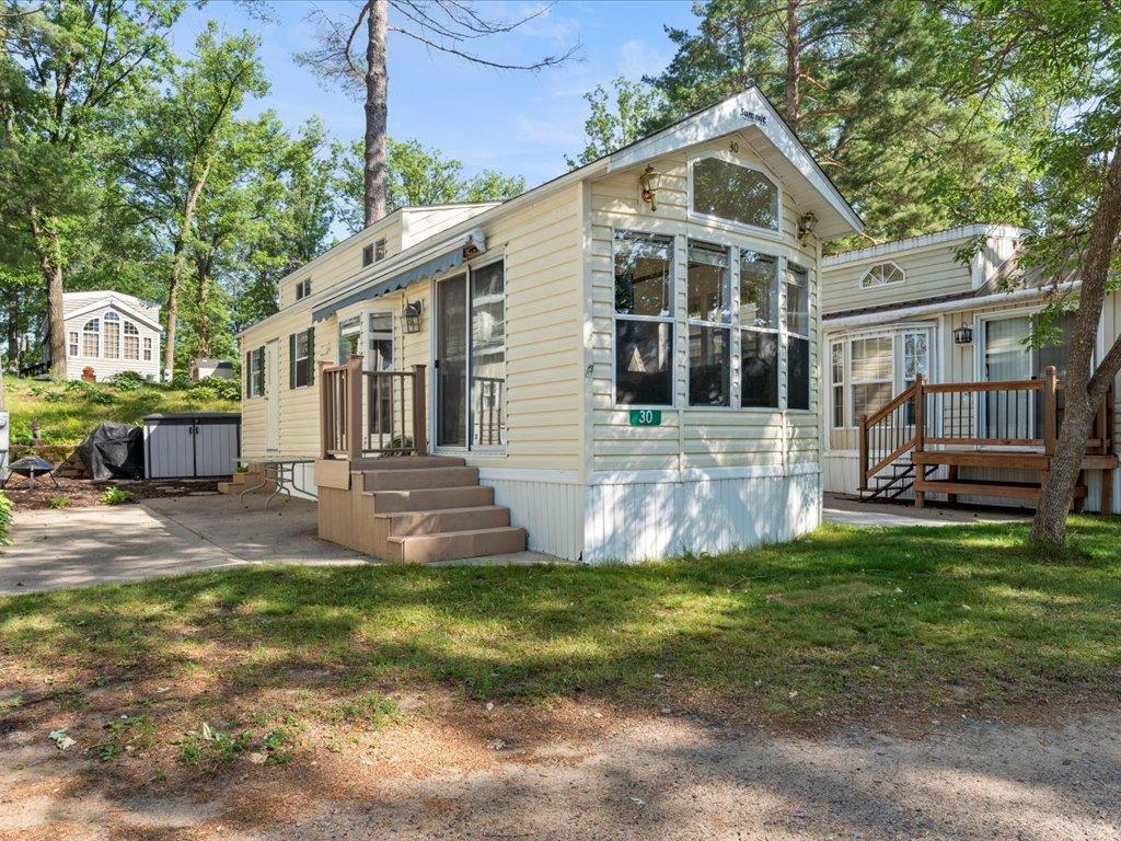 2000 single family home for sale at 15827 Wilderness Trail, Unit 30 in Crosslake, MN — 1 bed, 1 bath (photo 2 of 35)