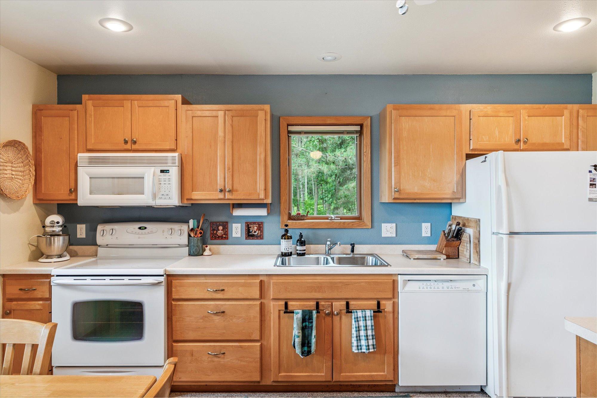 1997 single family home for sale at 11959 Northgate Lane in Fifty Lakes, MN — 4 bed, 3 bath (photo 11 of 52)