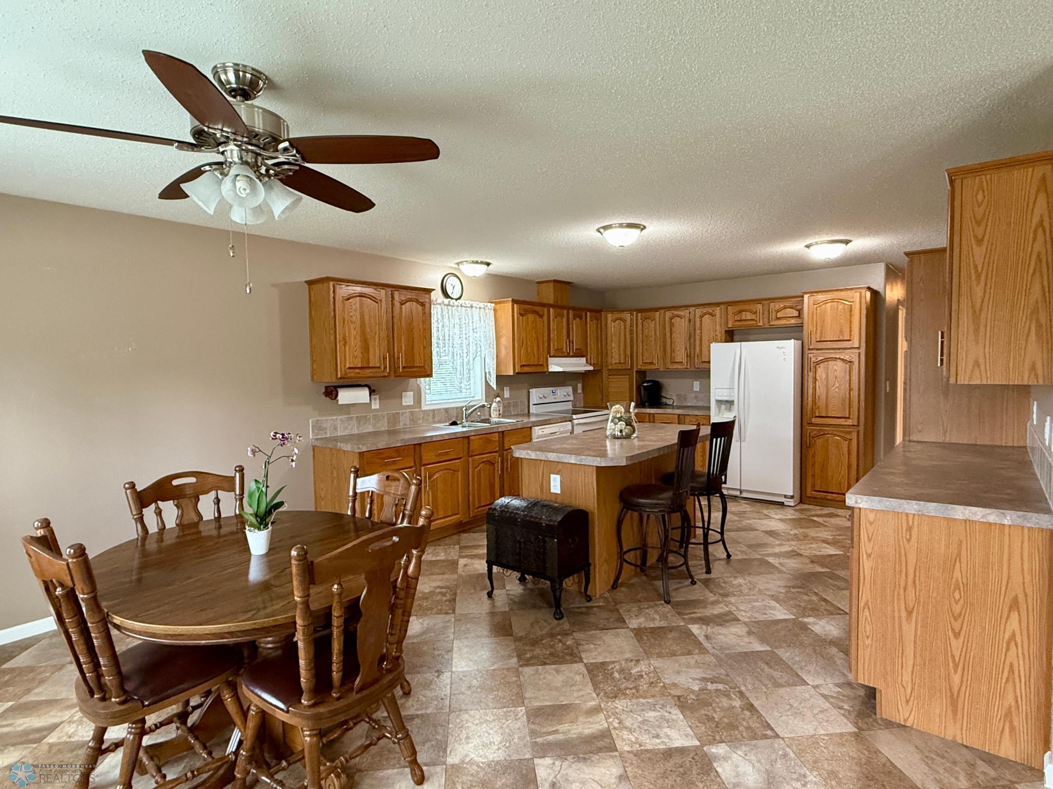 2012 single family home for sale at 511 Jessamine Avenue in Aneta, ND — 3 bed, 1 bath (photo 6 of 21)
