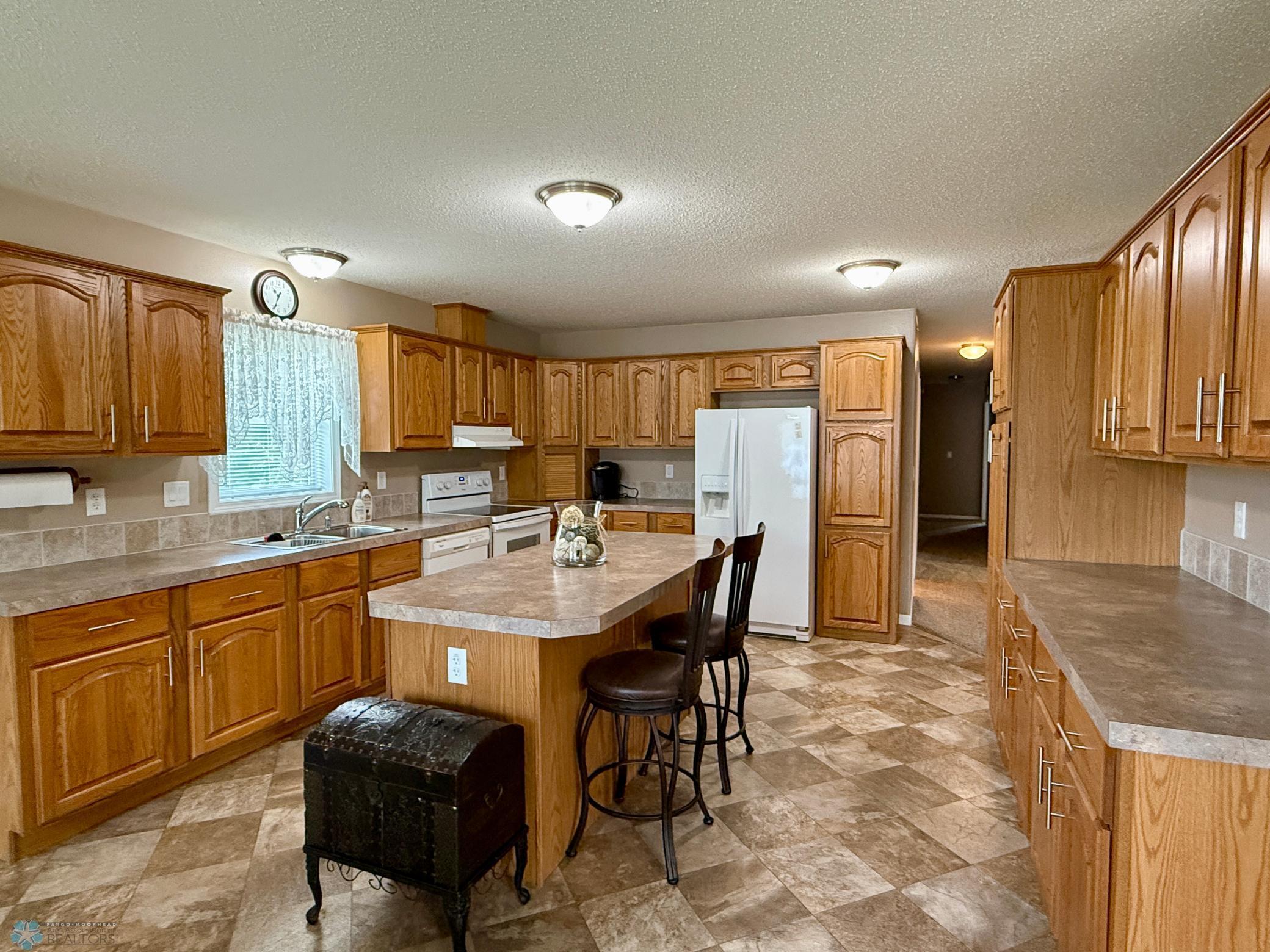 2012 single family home for sale at 511 Jessamine Avenue in Aneta, ND — 3 bed, 1 bath (photo 7 of 21)