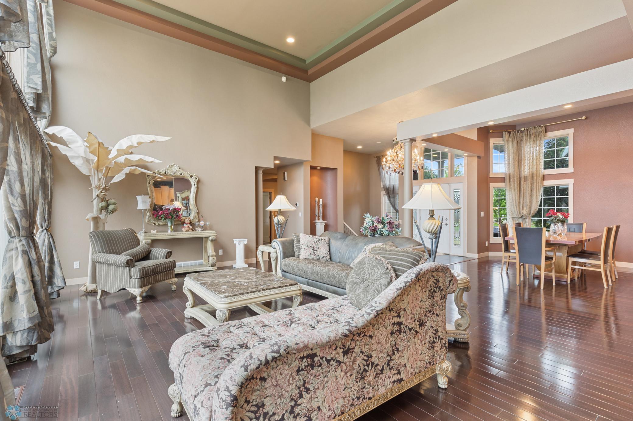 2005 single family home for sale at 1811 7th Street E in West Fargo, ND — 6 bed, 4 bath (photo 13 of 63)