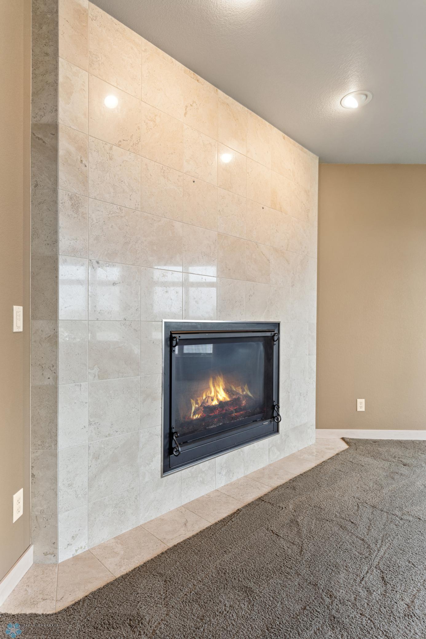 2005 single family home for sale at 1811 7th Street E in West Fargo, ND — 6 bed, 4 bath (photo 22 of 63)