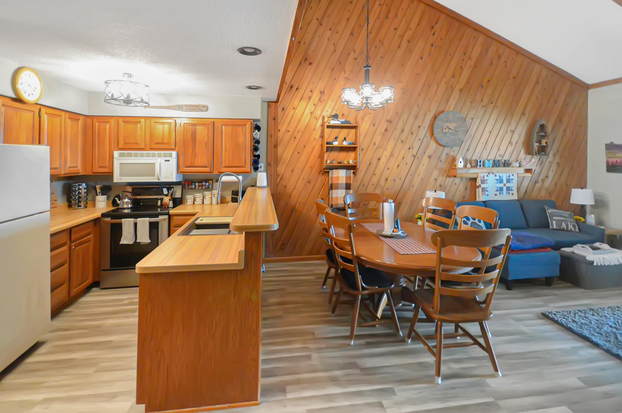 1980 townhouse for sale at 21780 442nd Place, Unit 210 in Aitkin, MN — 2 bed, 2 bath (photo 8 of 38)