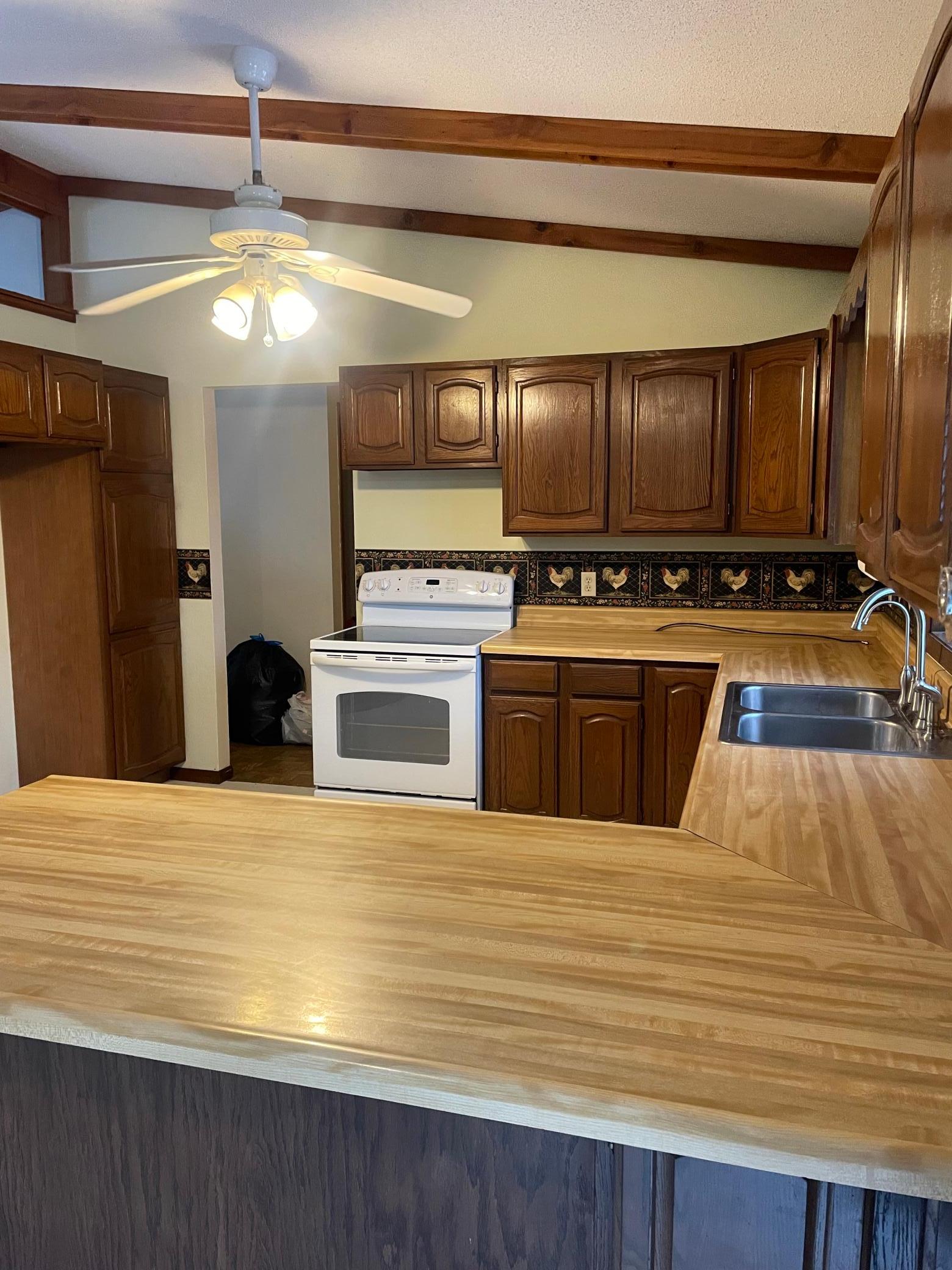 1985 single family home for sale at 833 Sandy Hill Road SW in Hoffman, MN — 4 bed, 2 bath (photo 13 of 26)