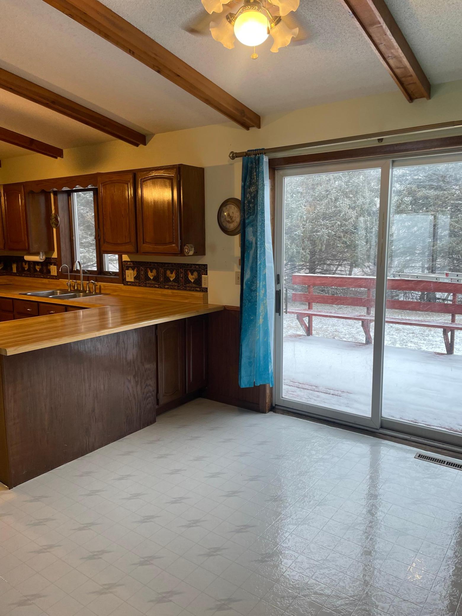 1985 single family home for sale at 833 Sandy Hill Road SW in Hoffman, MN — 4 bed, 2 bath (photo 15 of 26)