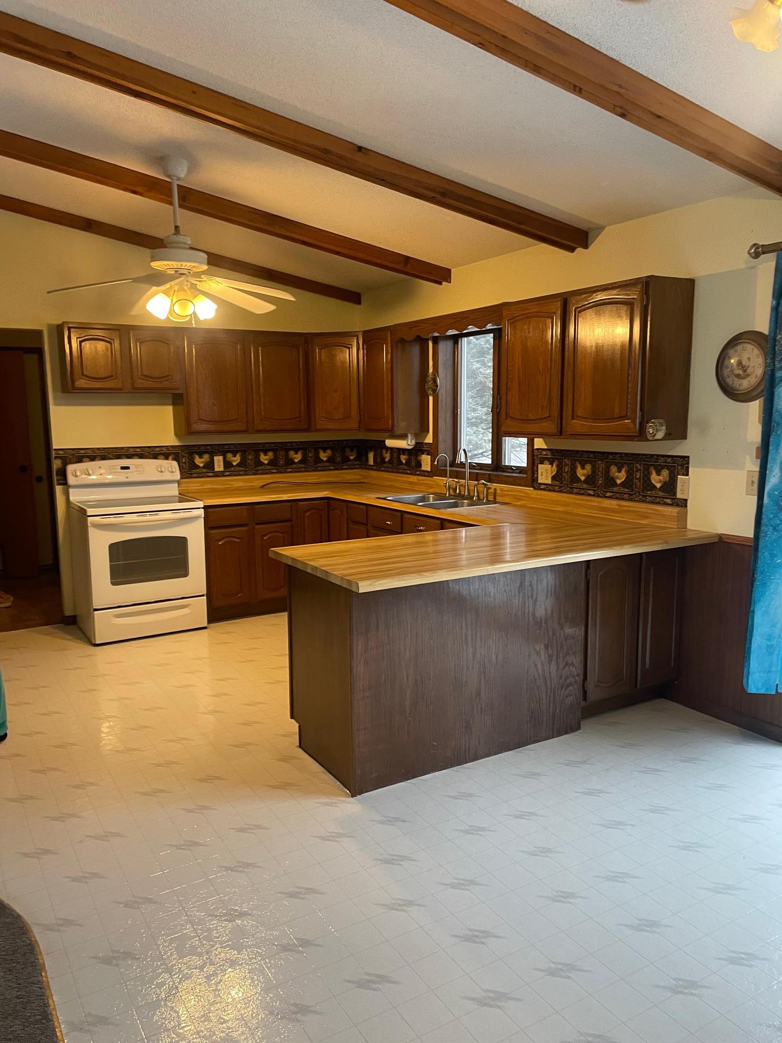 1985 single family home for sale at 833 Sandy Hill Road SW in Hoffman, MN — 4 bed, 2 bath (photo 16 of 26)