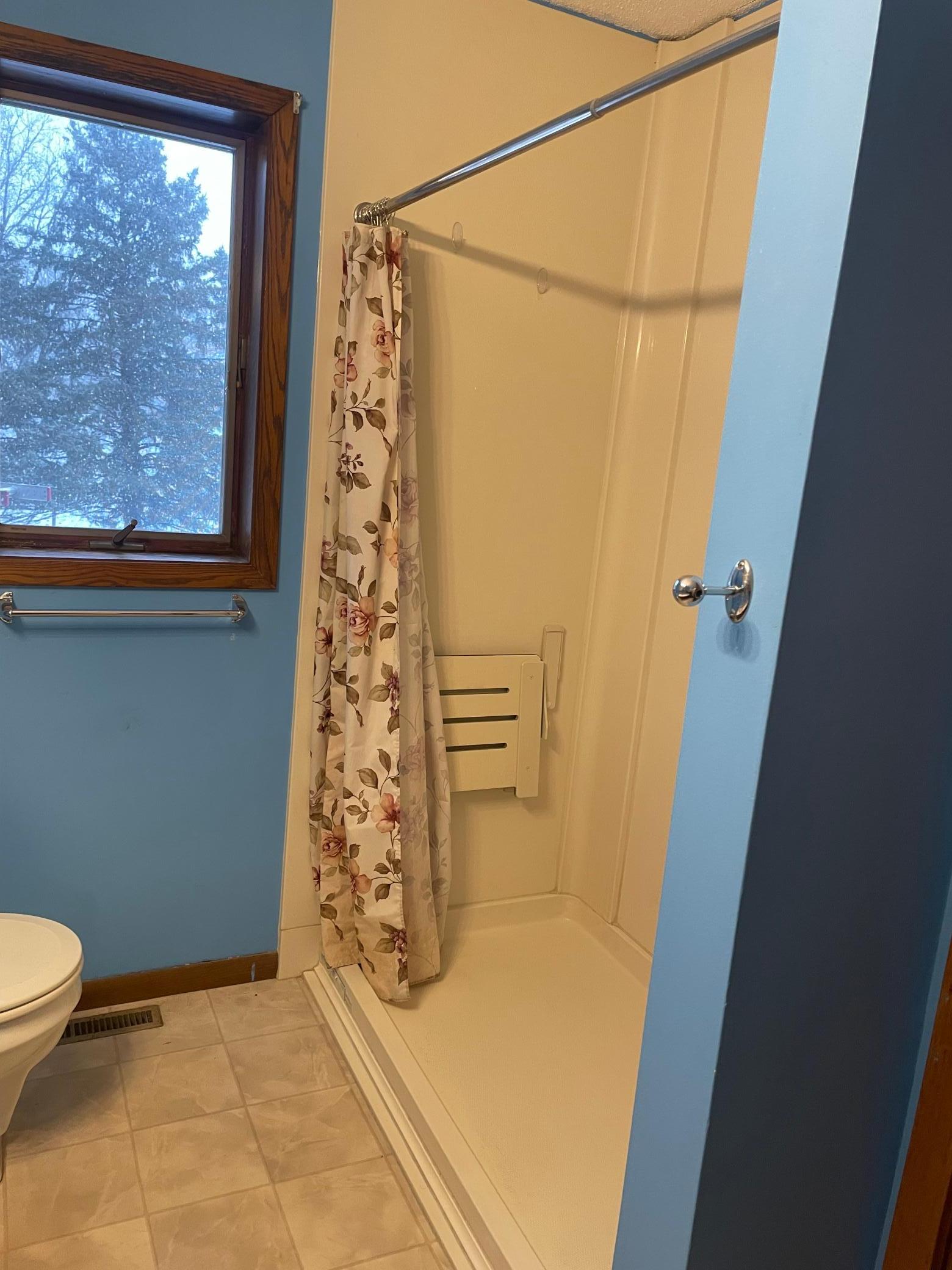 1985 single family home for sale at 833 Sandy Hill Road SW in Hoffman, MN — 4 bed, 2 bath (photo 22 of 26)