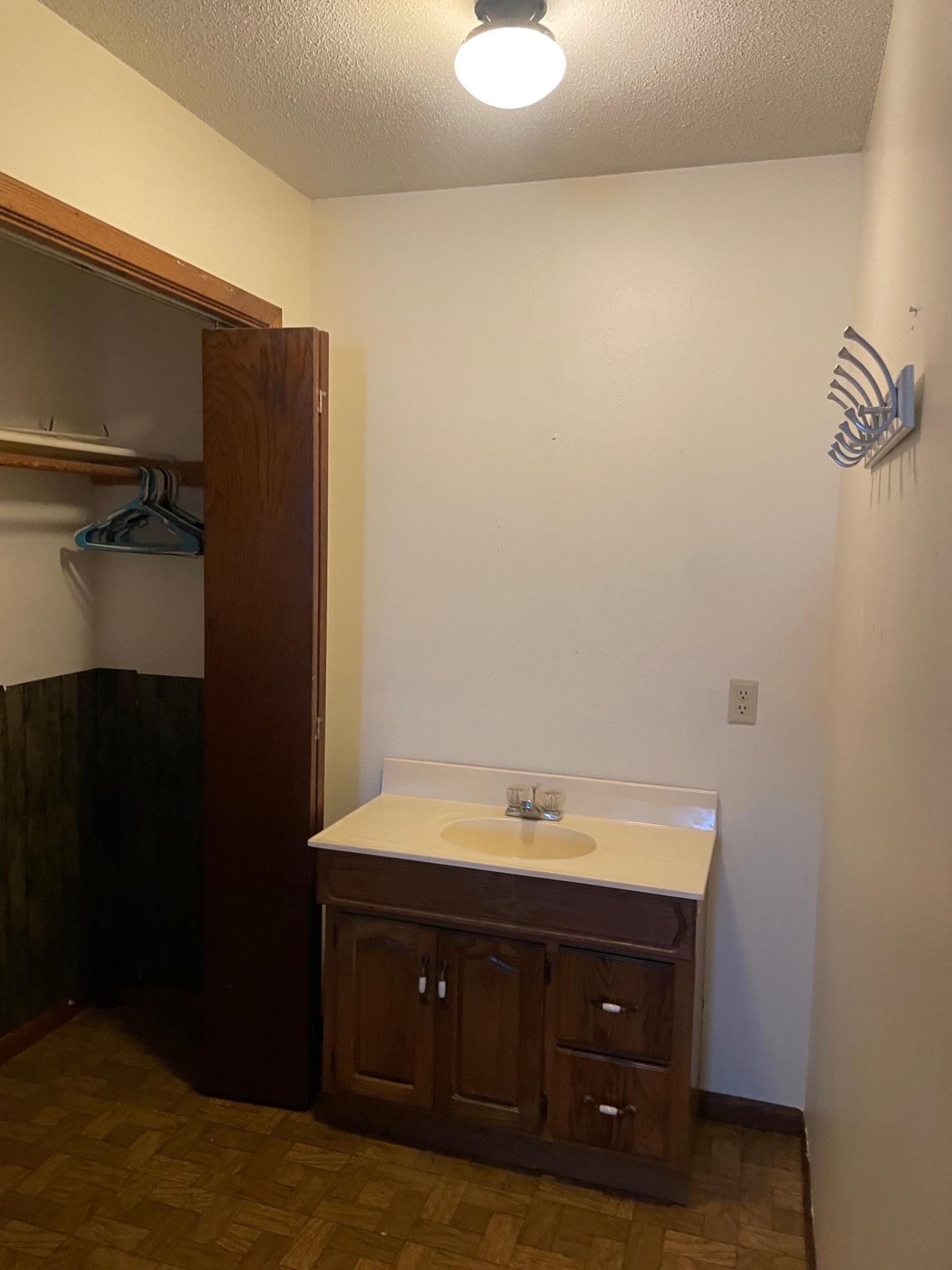 1985 single family home for sale at 833 Sandy Hill Road SW in Hoffman, MN — 4 bed, 2 bath (photo 23 of 26)