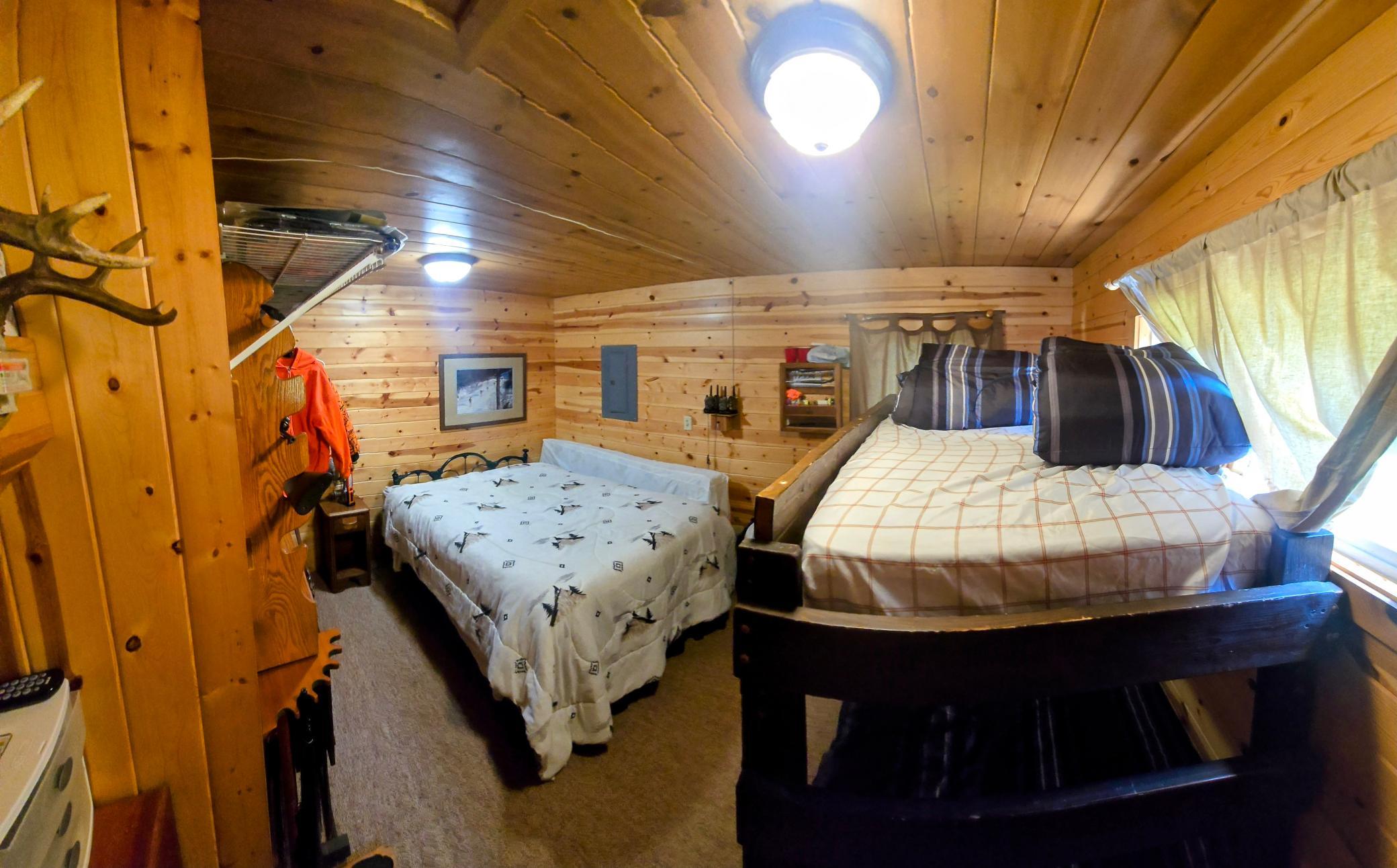 1990 single family home for sale at 2965 Bankton Road SW in Baudette, MN — 2 bed, 1 bath (photo 18 of 36)