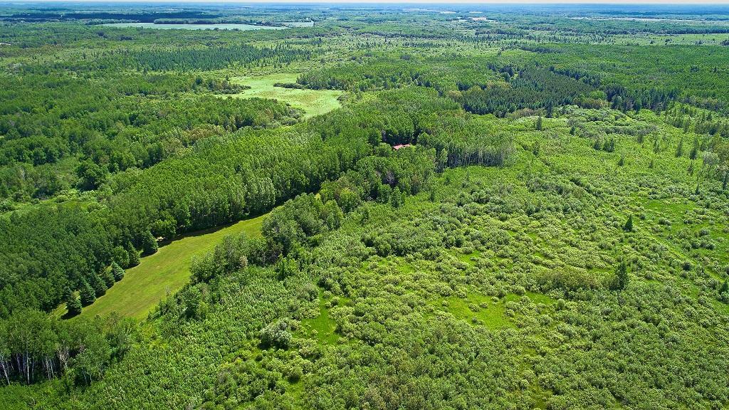 1990 single family home for sale at 2965 Bankton Road SW in Baudette, MN — 2 bed, 1 bath (photo 29 of 36)