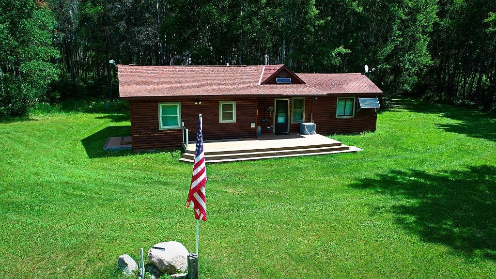 1990 single family home for sale at 2965 Bankton Road SW in Baudette, MN — 2 bed, 1 bath (photo 34 of 36)