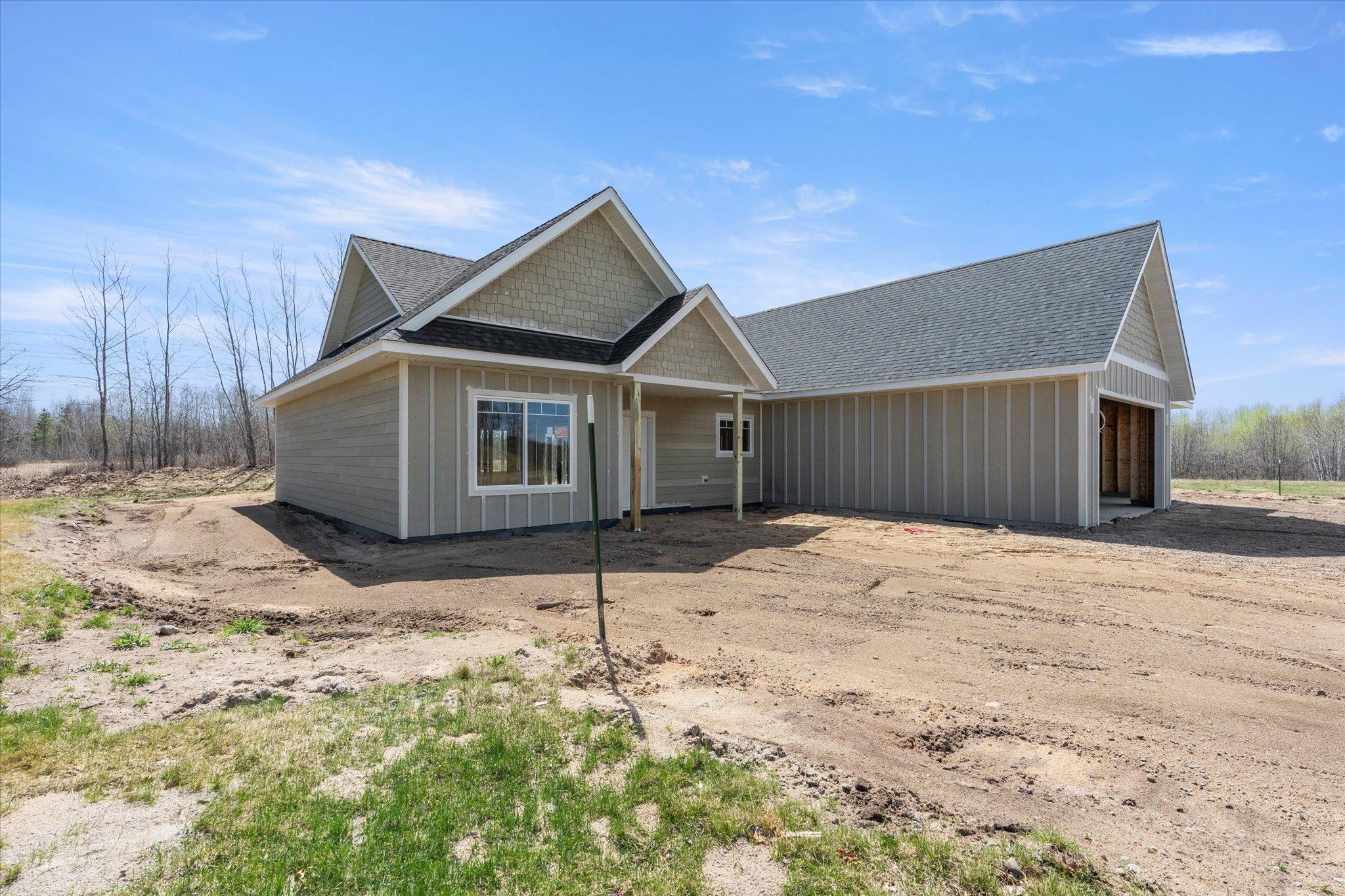 2026 single family home for sale at 3807 Sanctuary Path in Brainerd, MN — 3 bed, 2 bath (photo 7 of 43)