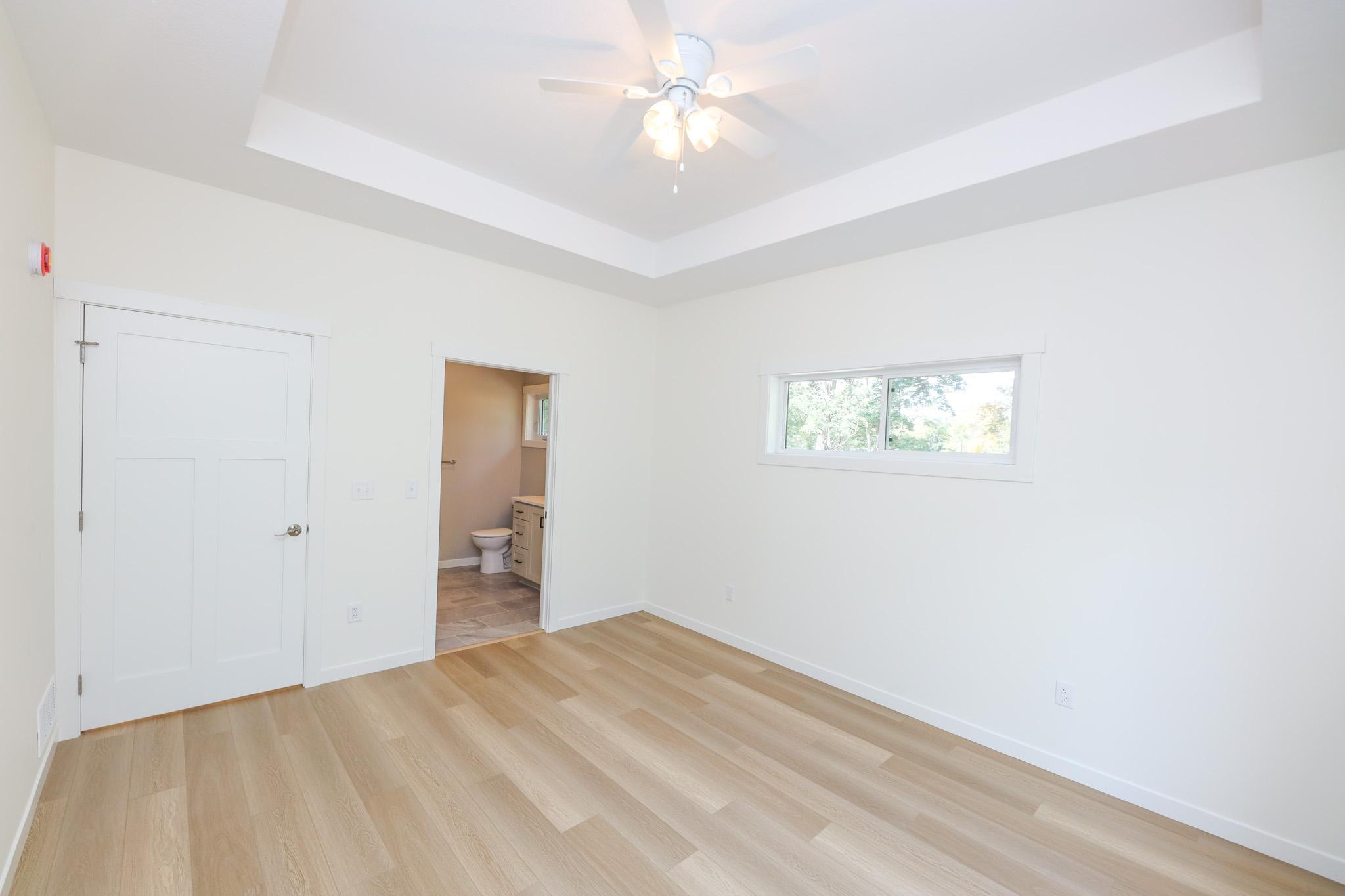 2025 home for sale at 116 N Quincy Street in Alexandria, MN — 2 bed, 2 bath (photo 12 of 30)