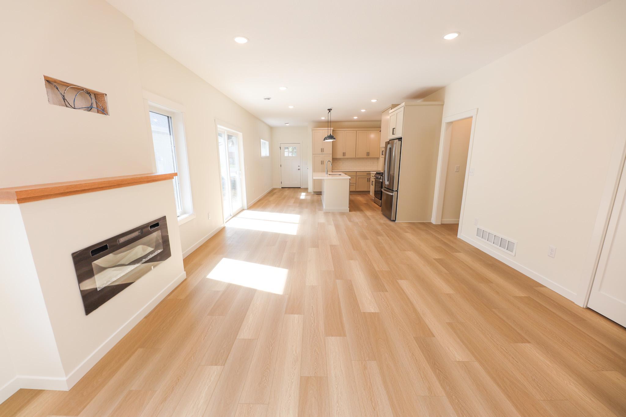 2025 home for sale at 116 N Quincy Street in Alexandria, MN — 2 bed, 2 bath (photo 17 of 30)