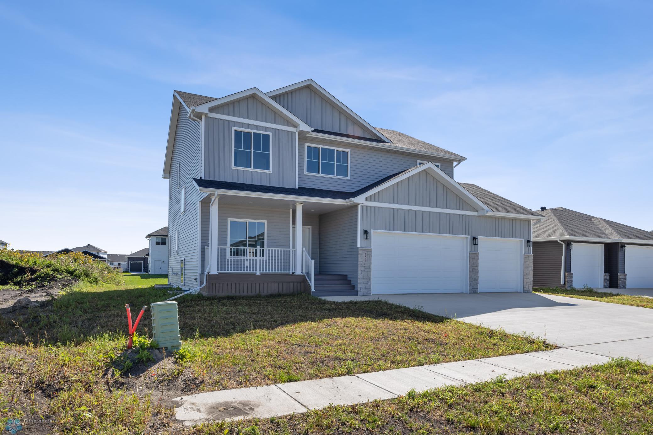 2025 single family home for sale at 603 Lorraine Way in Colfax, ND — 4 bed, 3 bath (photo 3 of 29)