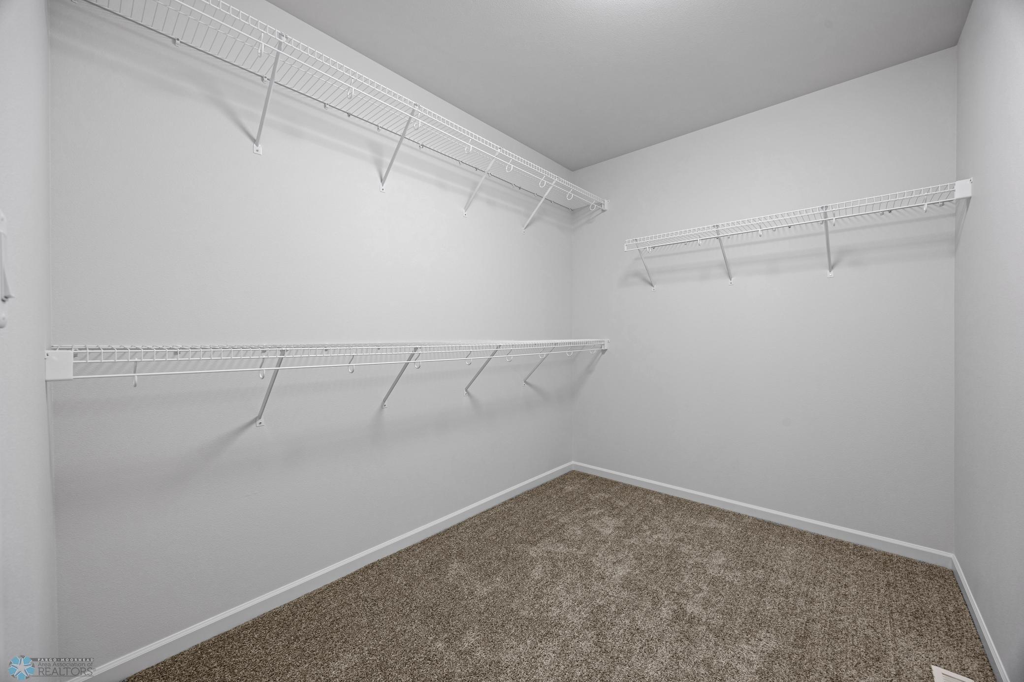 2025 single family home for sale at 603 Lorraine Way in Colfax, ND — 4 bed, 3 bath (photo 21 of 29)