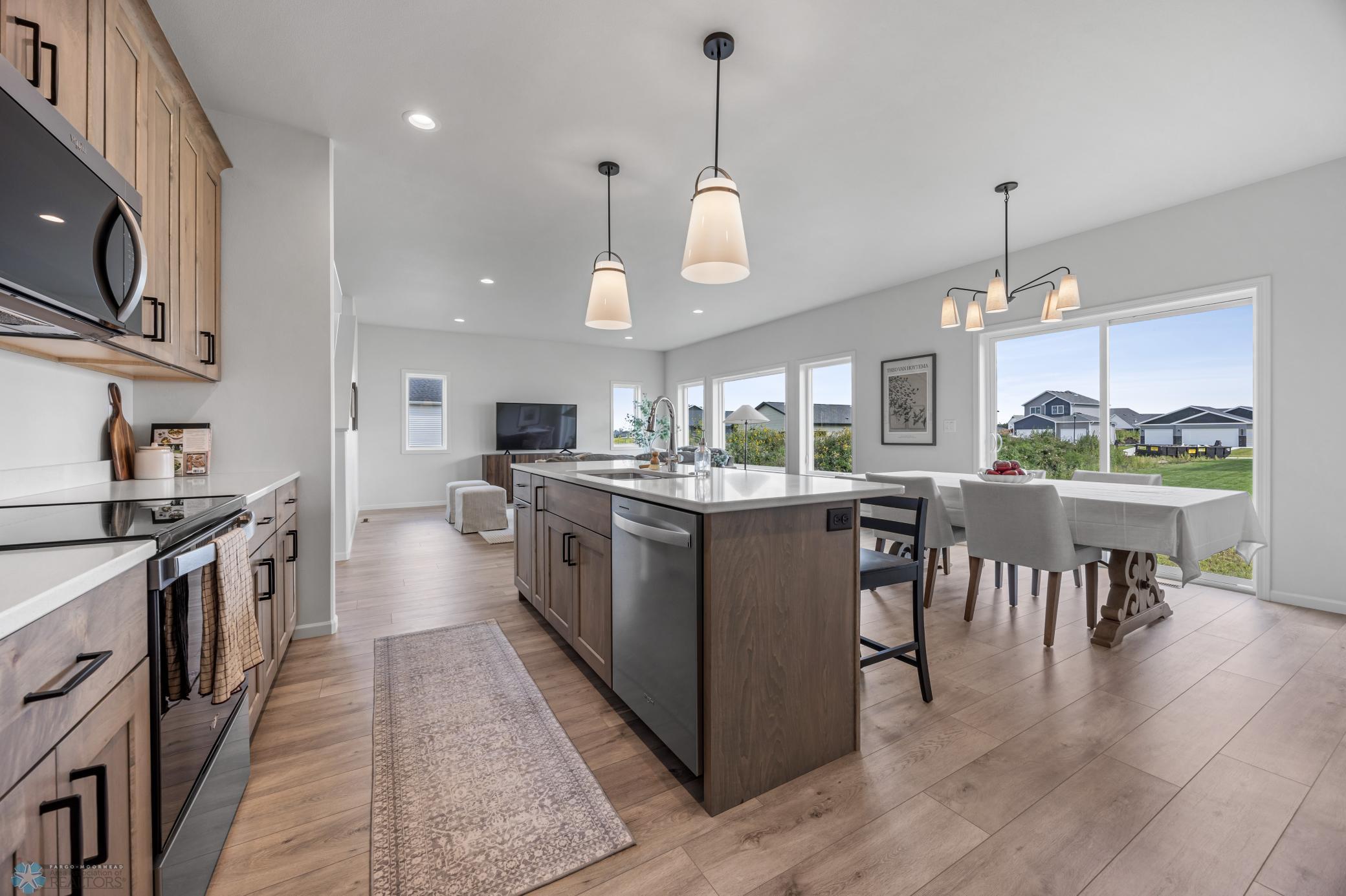 2025 single family home for sale at 603 Lorraine Way in Colfax, ND — 4 bed, 3 bath (photo 9 of 29)