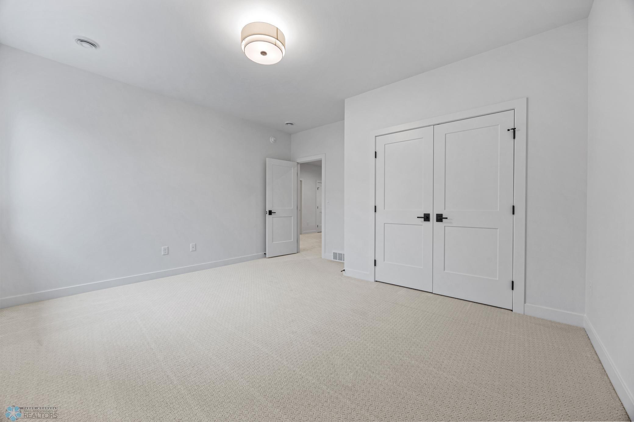 2025 single family home for sale at 605 Lorraine Way in Colfax, ND — 5 bed, 3 bath (photo 51 of 55)