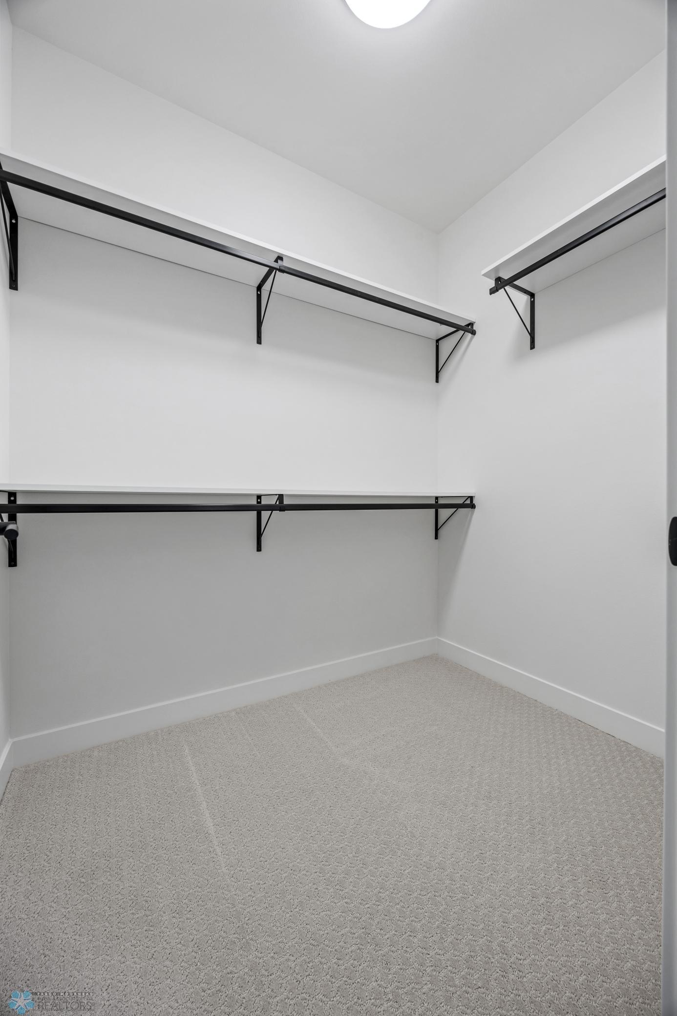 2025 single family home for sale at 605 Lorraine Way in Colfax, ND — 5 bed, 3 bath (photo 54 of 55)
