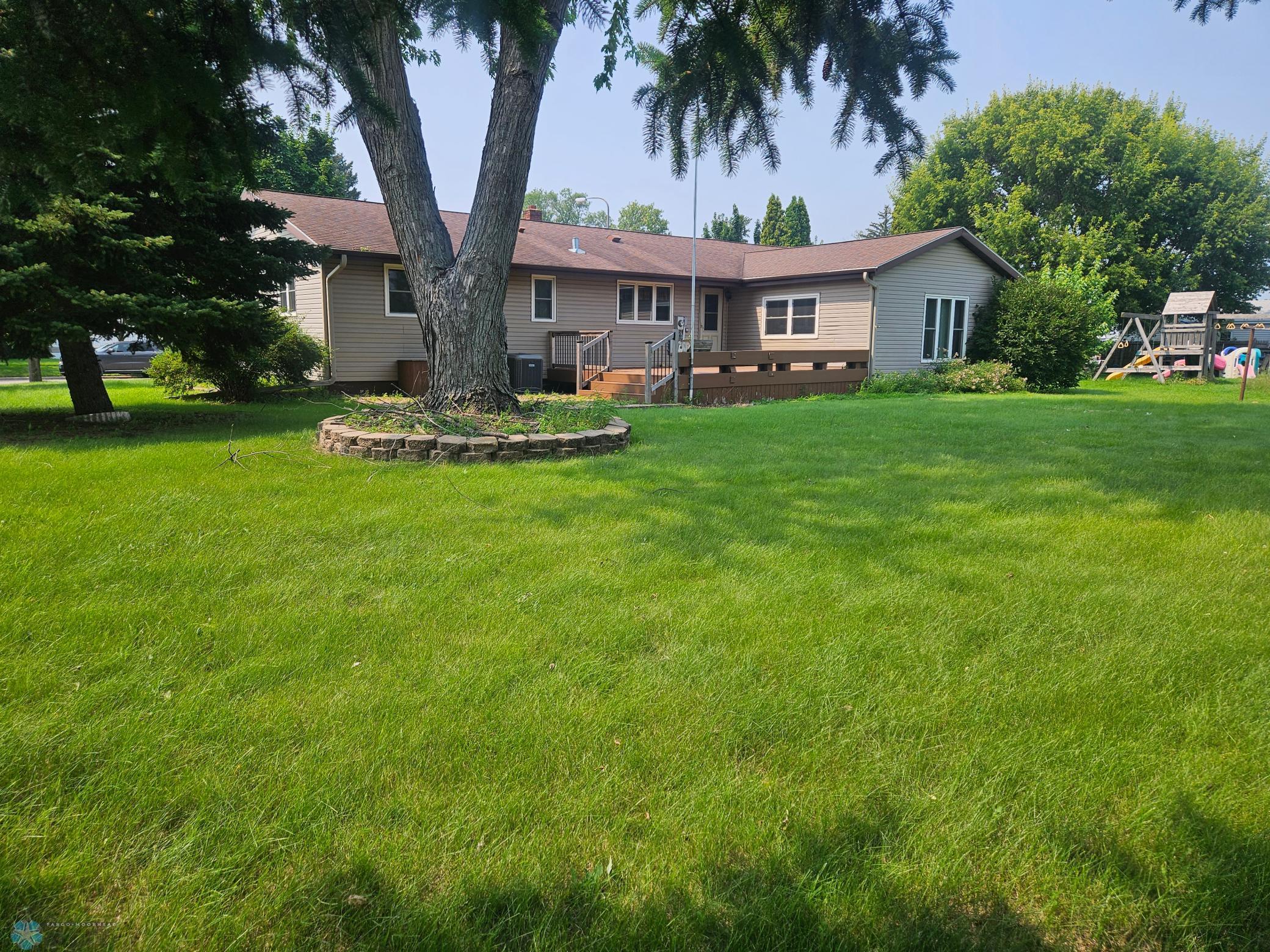 244 Main Street, Breckenridge MN 56520 - Photo 4 of 28