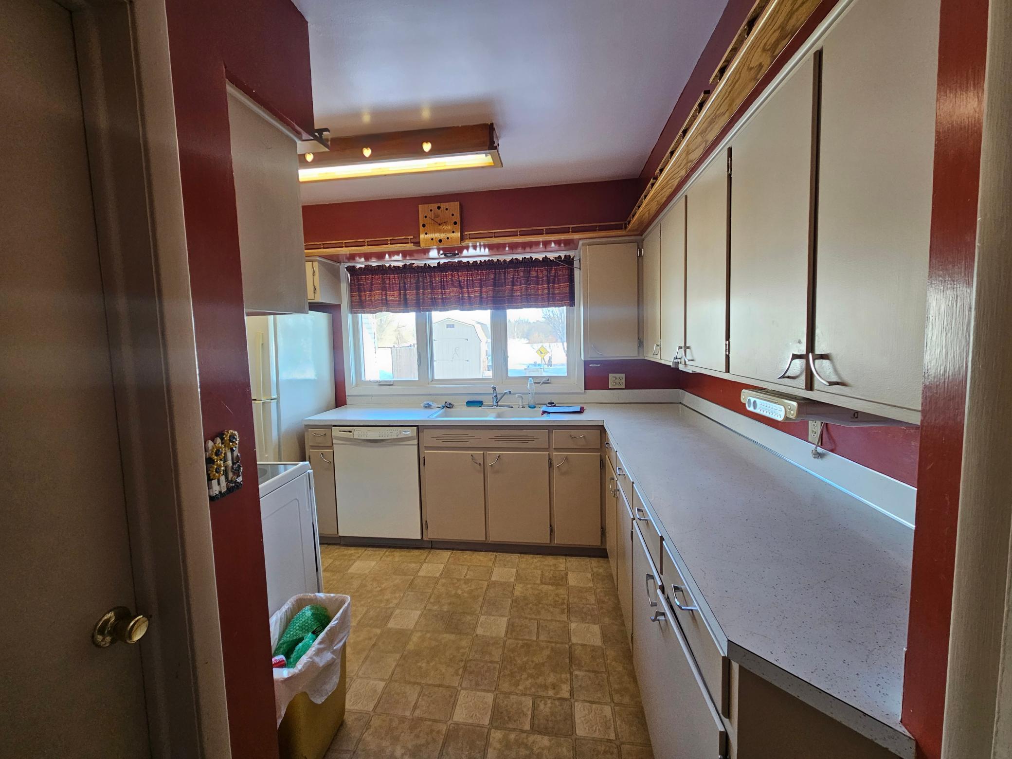 244 Main Street, Breckenridge MN 56520 - Photo 7 of 28