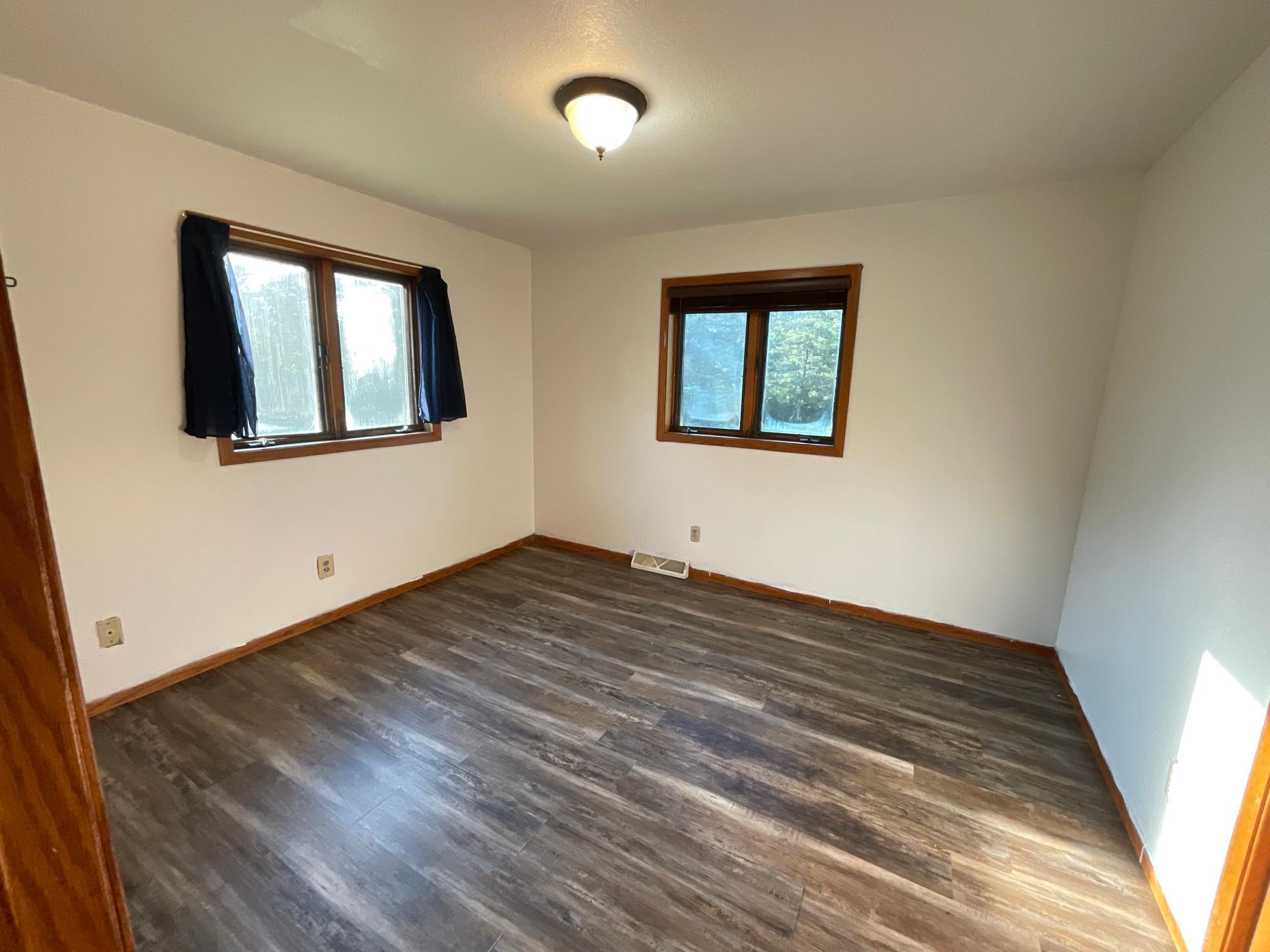 1987 single family home for sale at 37276 Willow Road N in Laporte, MN — 2 bed, 1 bath (photo 8 of 24)