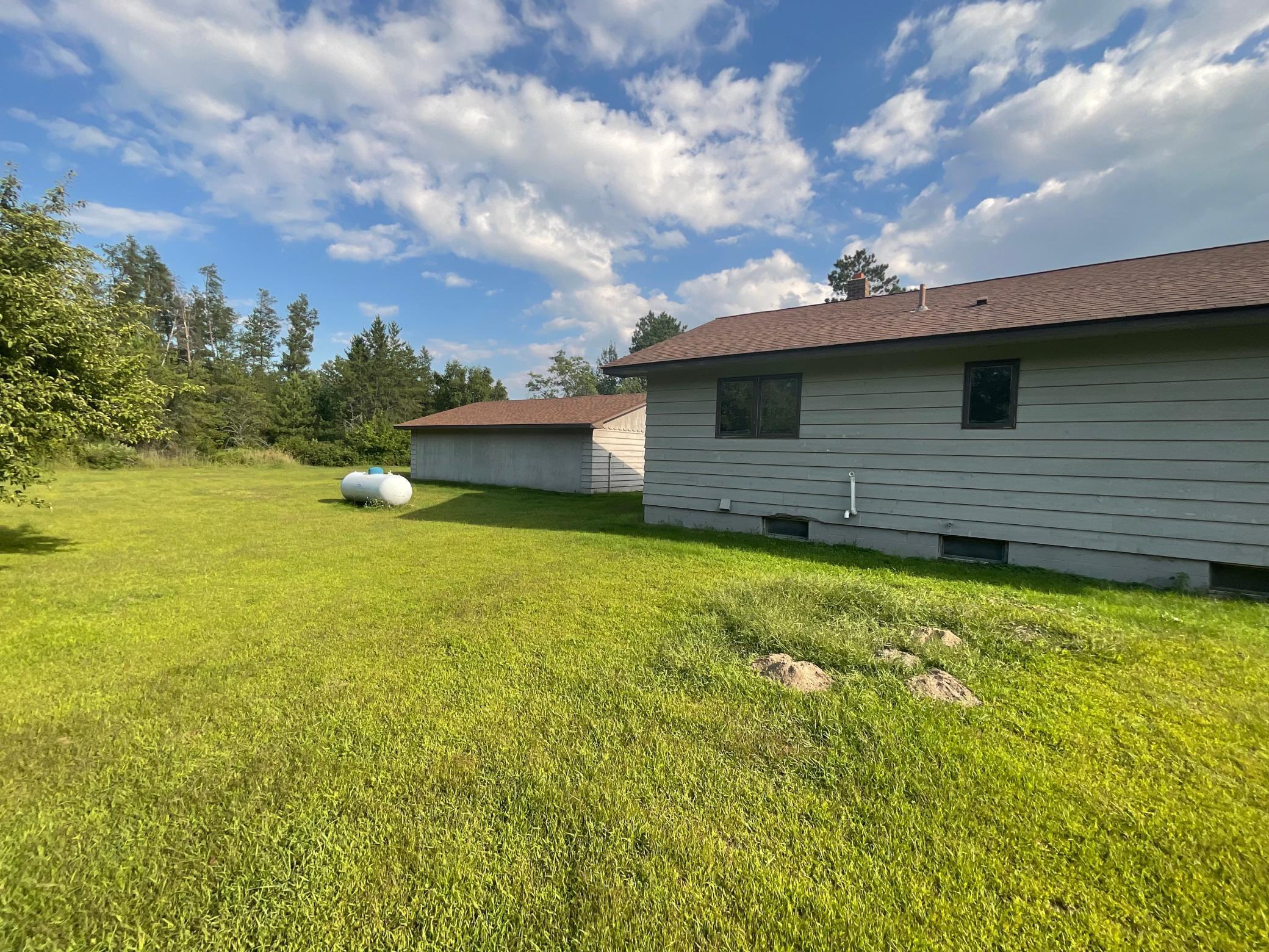 1987 single family home for sale at 37276 Willow Road N in Laporte, MN — 2 bed, 1 bath (photo 15 of 24)