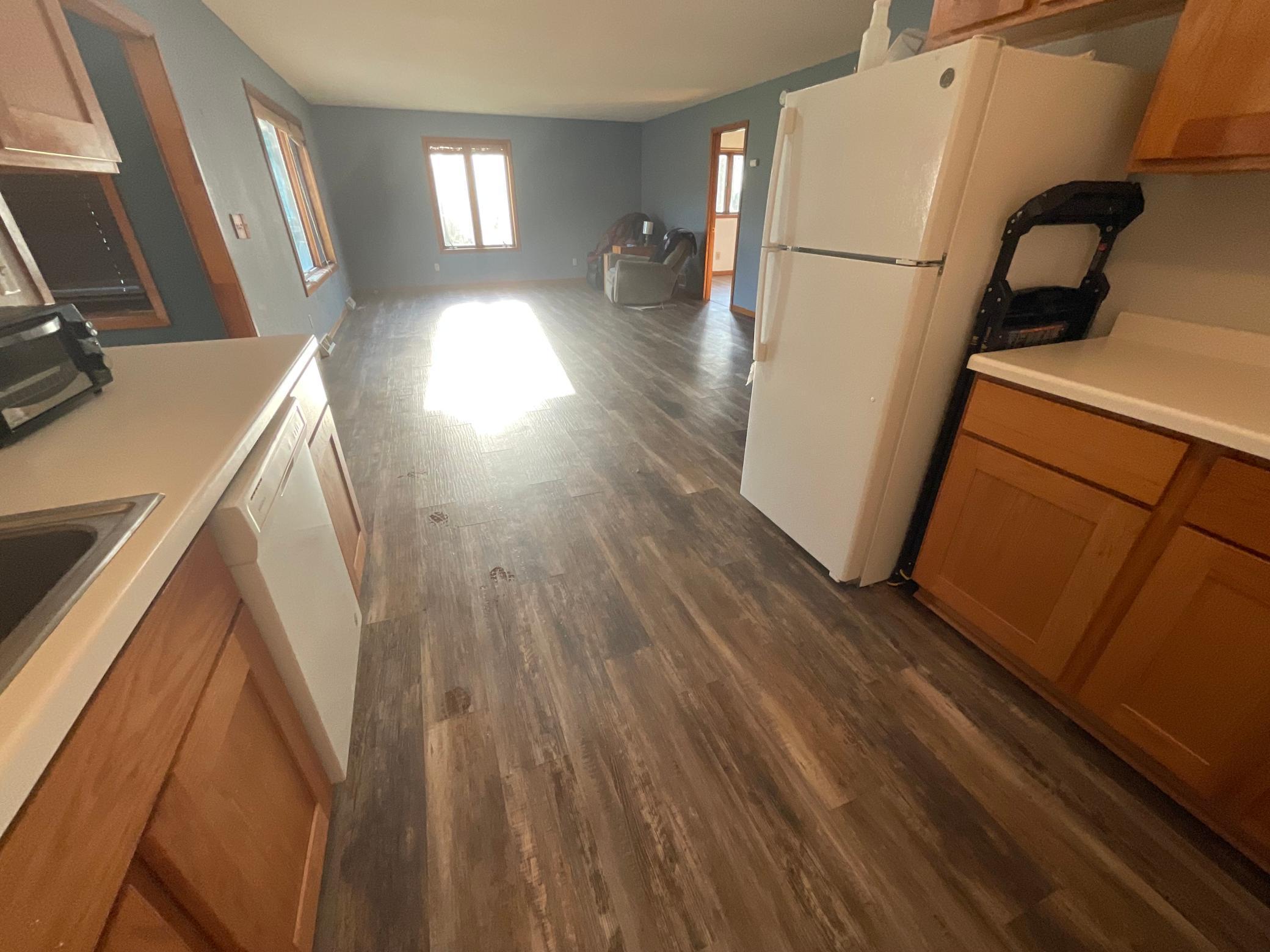 1987 single family home for sale at 37276 Willow Road N in Laporte, MN — 2 bed, 1 bath (photo 5 of 24)