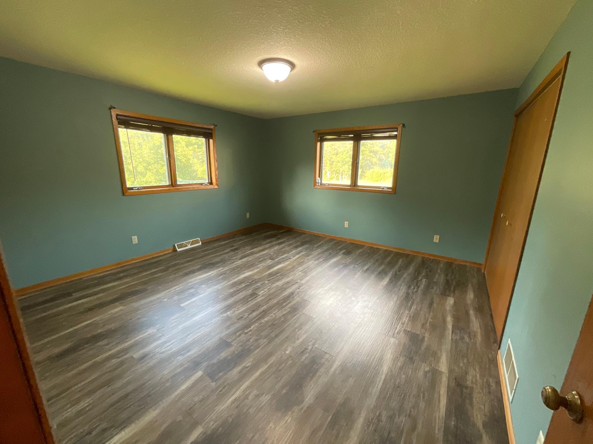 1987 single family home for sale at 37276 Willow Road N in Laporte, MN — 2 bed, 1 bath (photo 6 of 24)