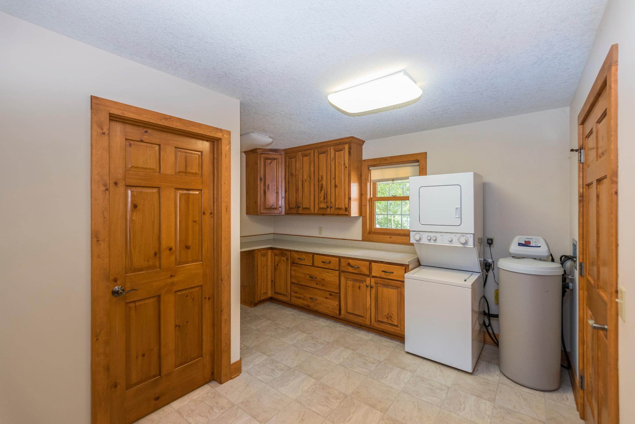 2010 single family home for sale at 34477 Gasink Road in Pequot Lakes, MN — 3 bed, 3 bath (photo 22 of 47)