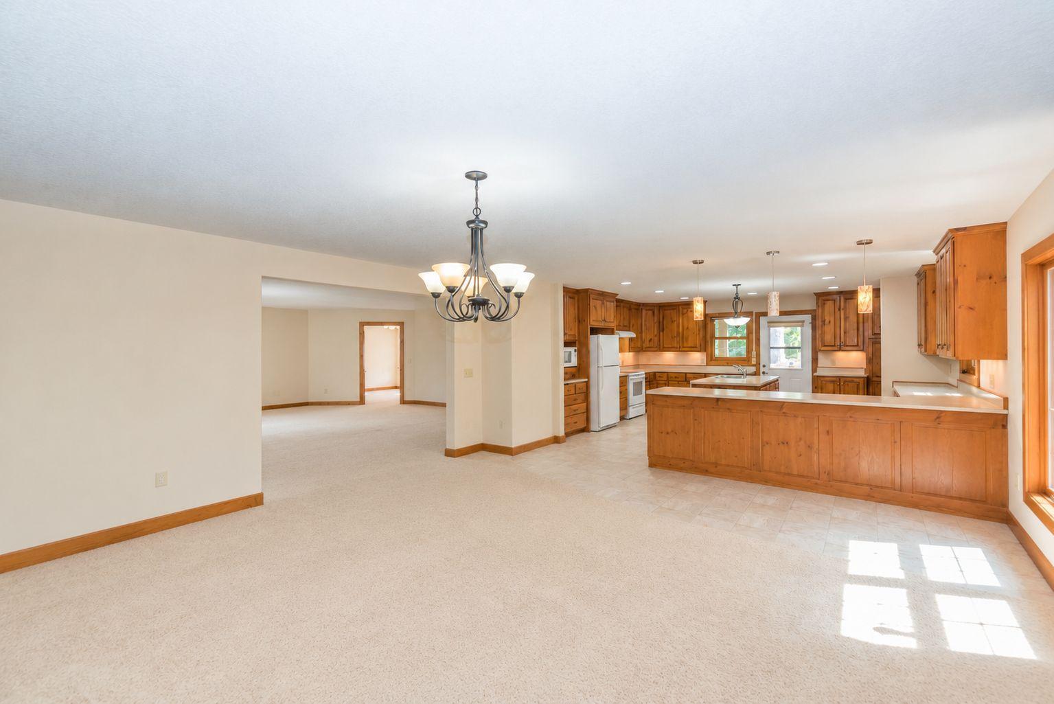 2010 single family home for sale at 34477 Gasink Road in Pequot Lakes, MN — 3 bed, 3 bath (photo 11 of 49)