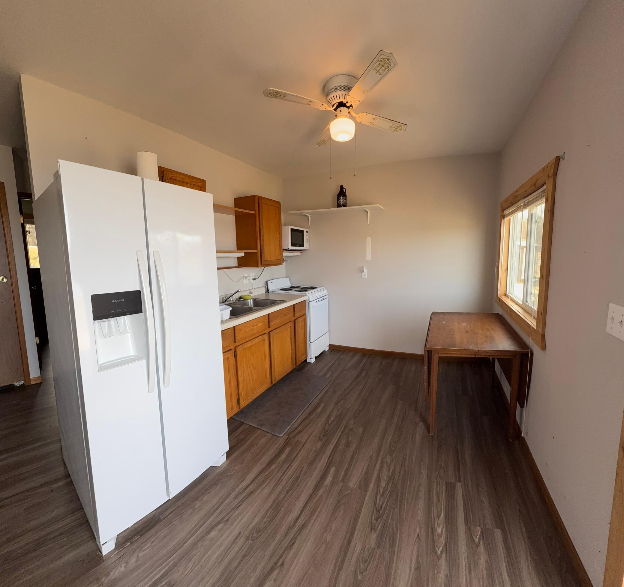 1994 single family home for sale at 51021 Fish Lake Road, Unit 8 in Detroit Lakes, MN — 2 bed, 1 bath (photo 50 of 66)