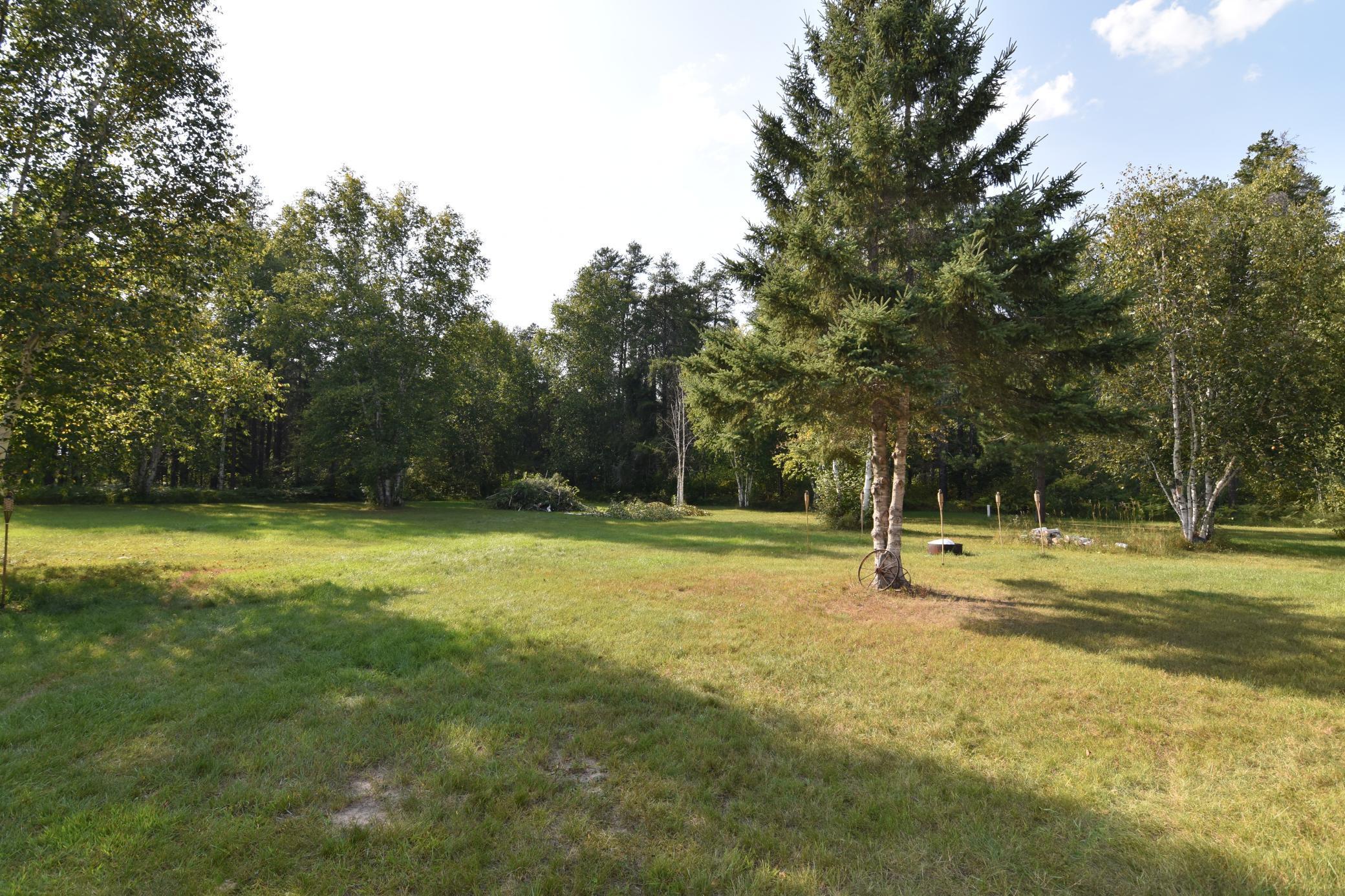 1960 single family home for sale at 627 School Forest Road SW in Baudette, MN — 1 bed, 1 bath (photo 13 of 18)