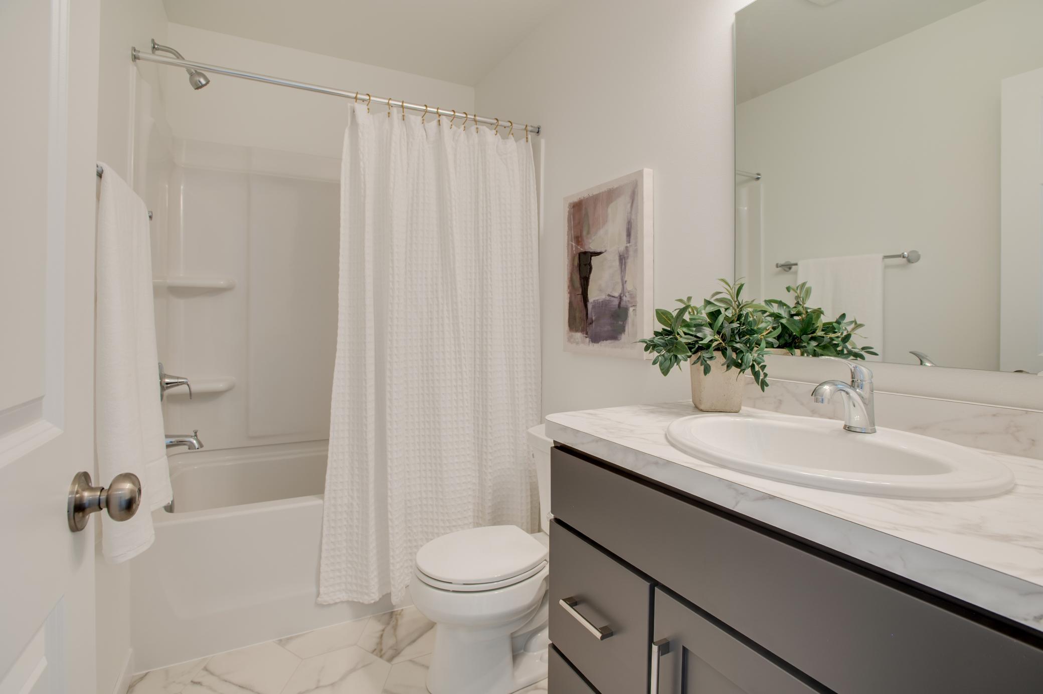 2025 single family home for sale at 2522 38th Avenue S in Moorhead, MN — 3 bed, 3 bath (photo 32 of 43)