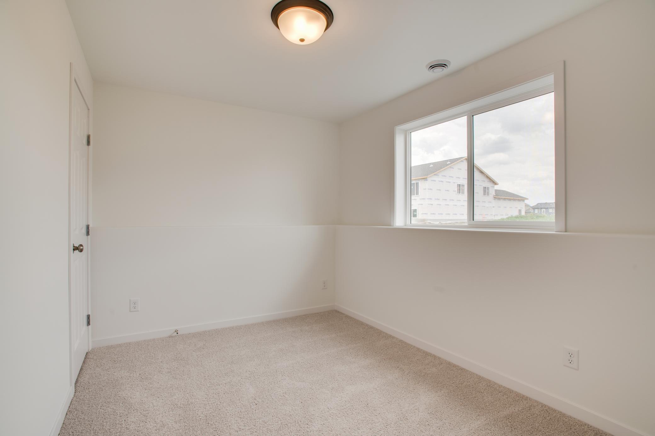 2025 single family home for sale at 2522 38th Avenue S in Moorhead, MN — 3 bed, 3 bath (photo 35 of 43)