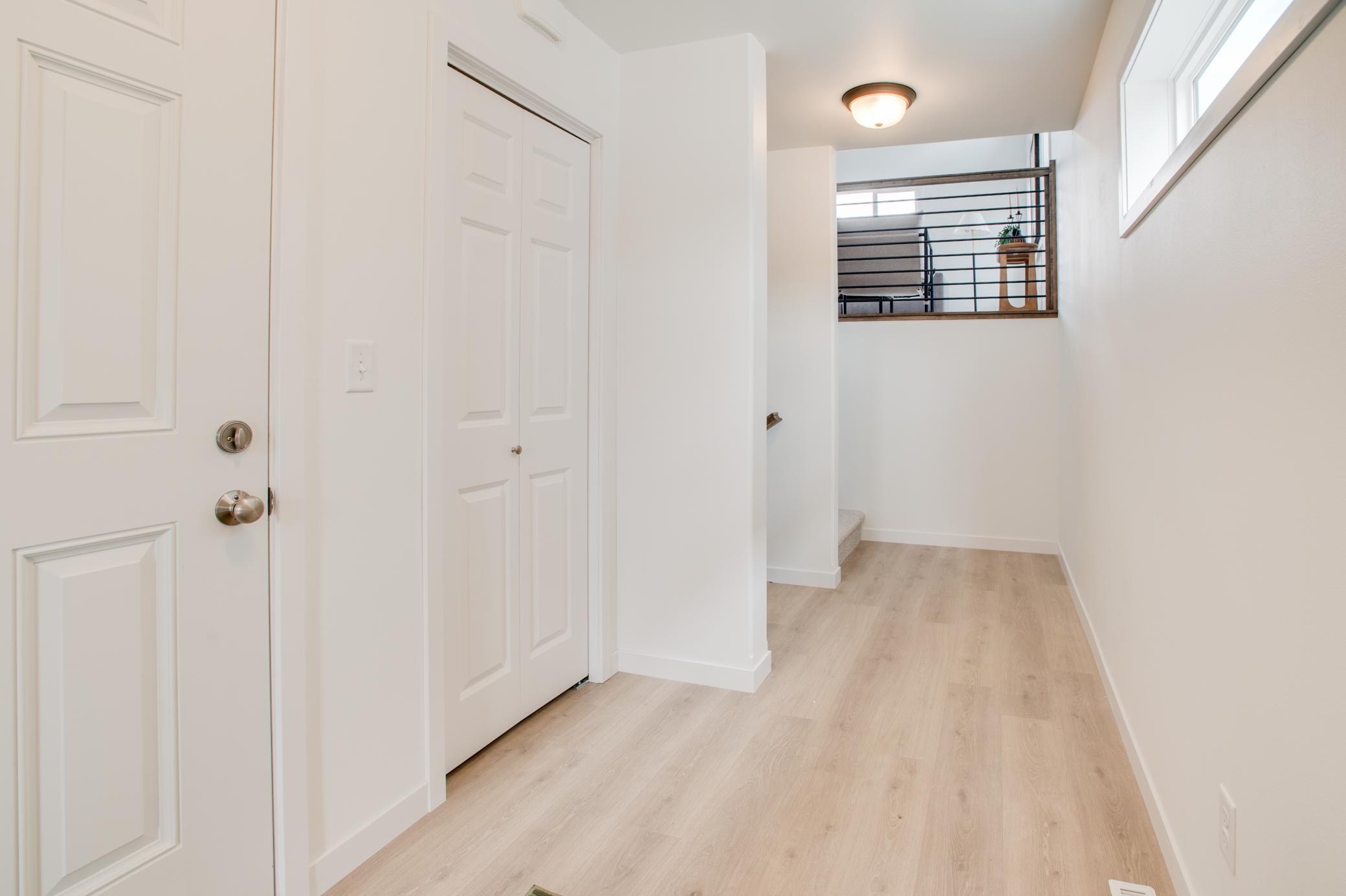 2025 single family home for sale at 2522 38th Avenue S in Moorhead, MN — 3 bed, 3 bath (photo 8 of 43)