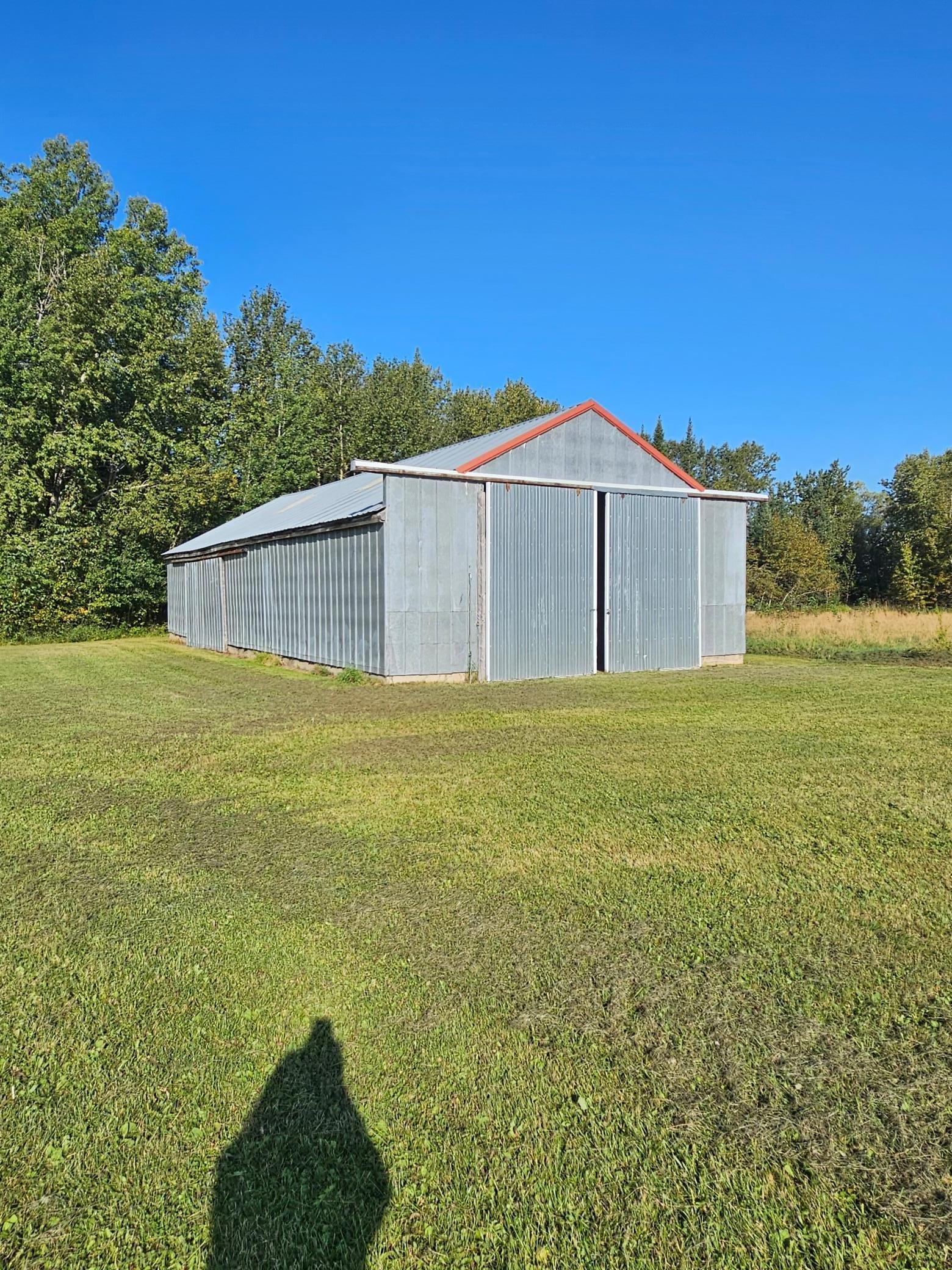 1940 single family home for sale at 6402 Krull Street in Baudette, MN — 4 bed, 2 bath (photo 3 of 23)