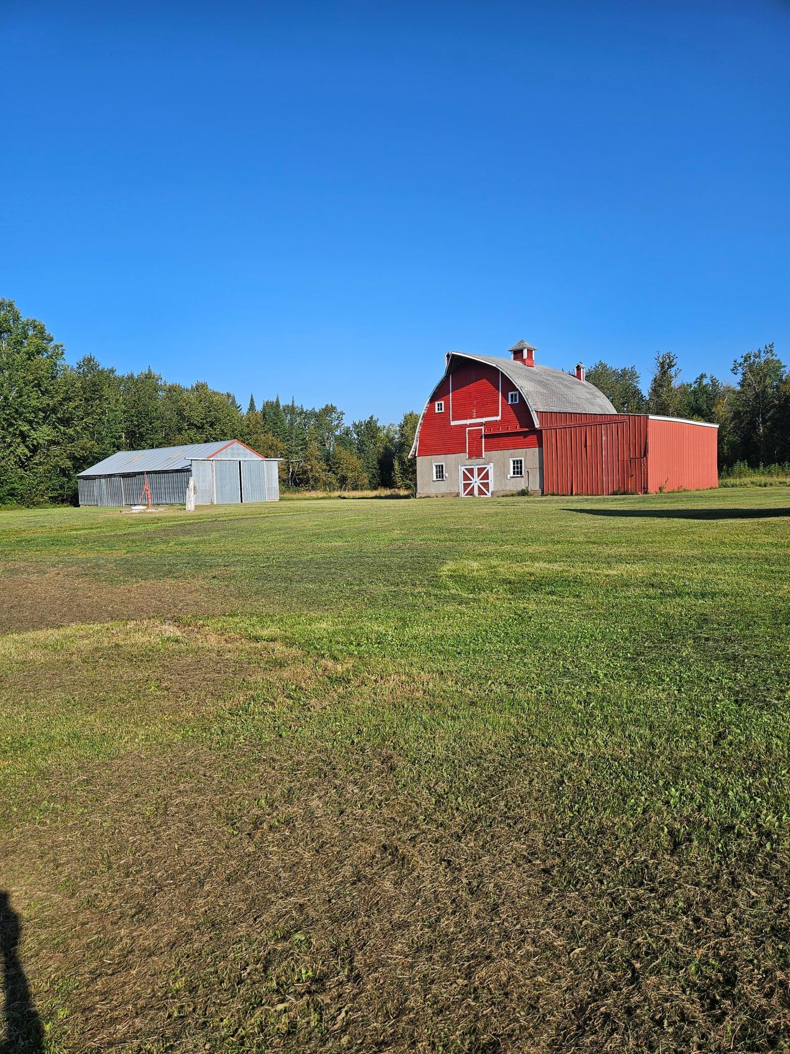 1940 single family home for sale at 6402 Krull Street in Baudette, MN — 4 bed, 2 bath (photo 4 of 23)