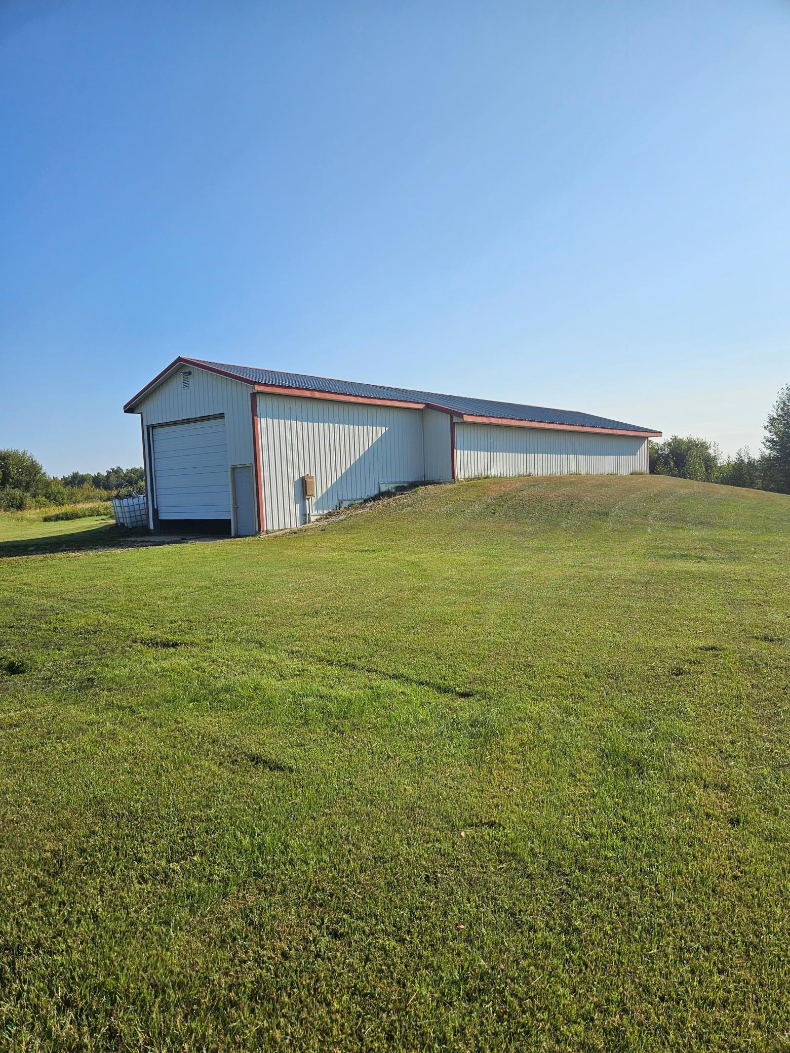 1940 single family home for sale at 6402 Krull Street in Baudette, MN — 4 bed, 2 bath (photo 6 of 23)
